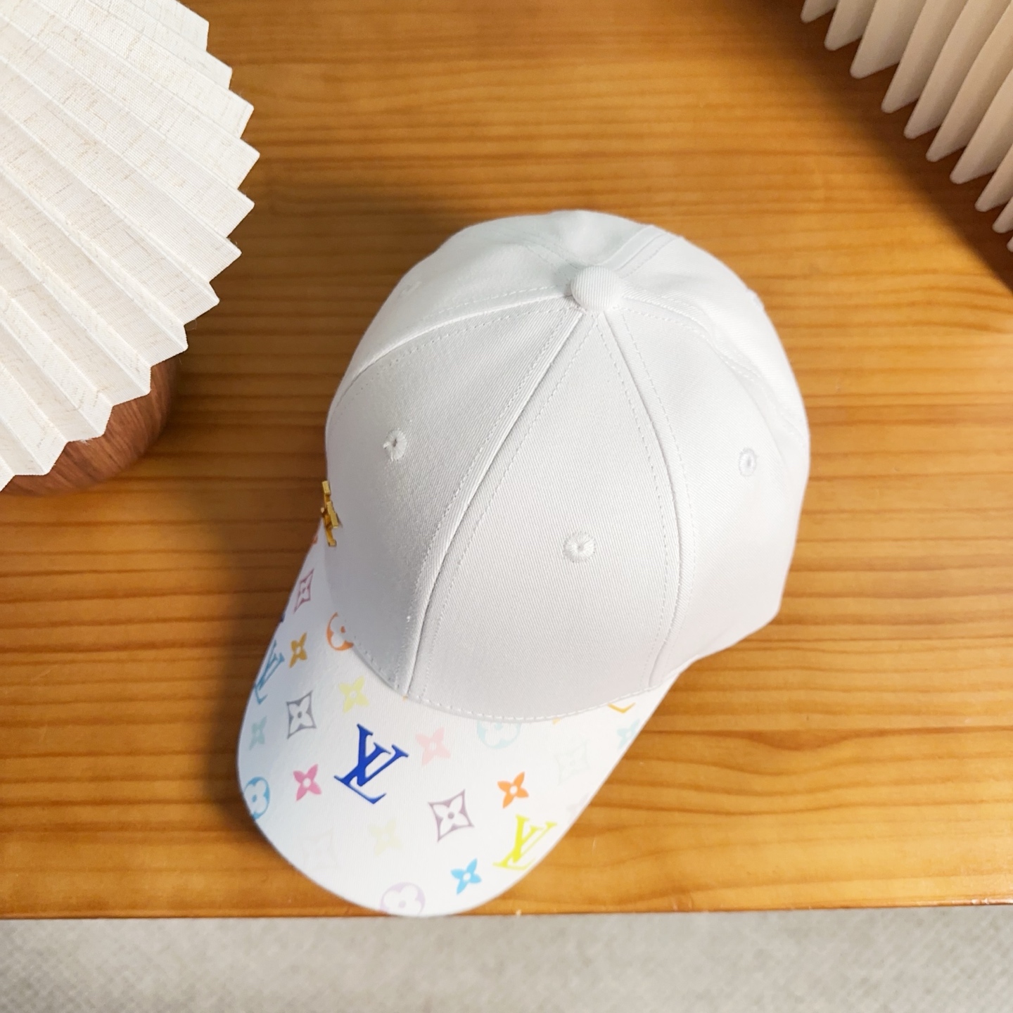 路易威登棒球帽LouisVuitton👒😍新款LV棒球帽，重工打造♥完美刺绣，高端大气，百搭款🤗男女通用