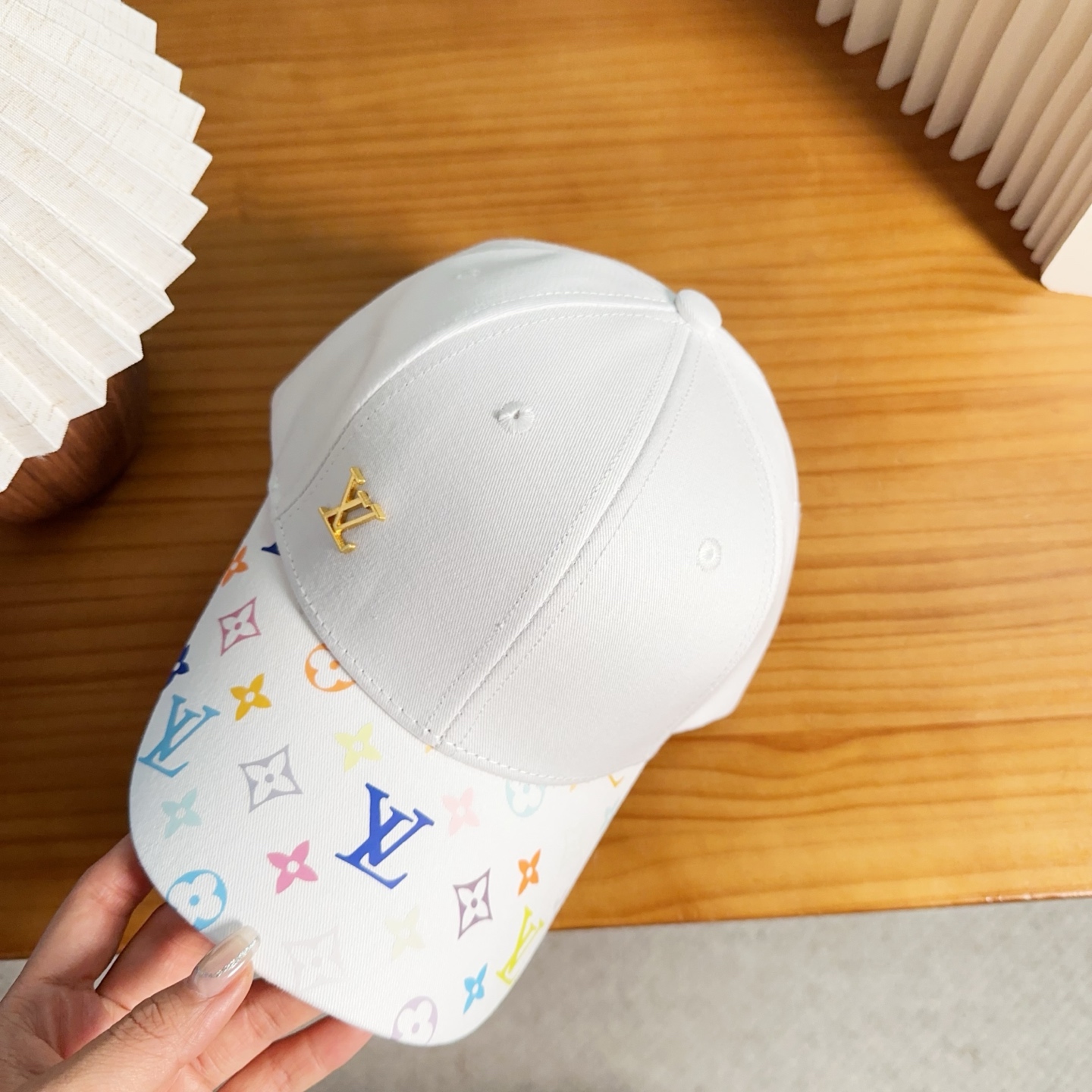 路易威登棒球帽LouisVuitton👒😍新款LV棒球帽，重工打造♥完美刺绣，高端大气，百搭款🤗男女通用