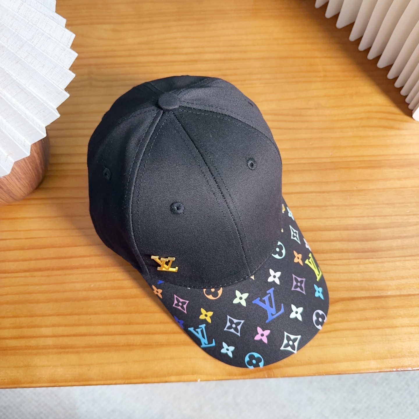 路易威登棒球帽LouisVuitton👒😍新款LV棒球帽，重工打造♥完美刺绣，高端大气，百搭款🤗男女通用