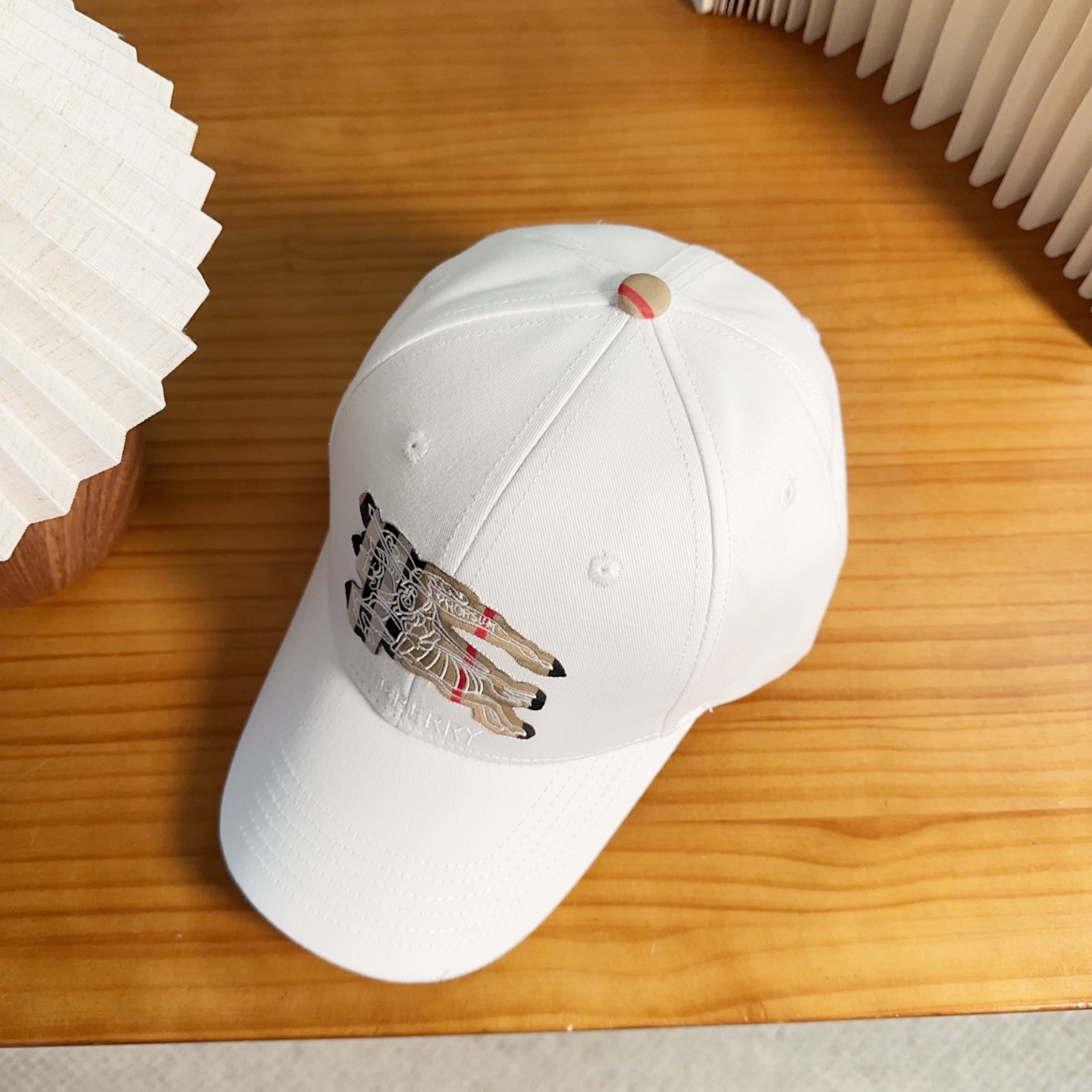 巴宝莉BURBERRY】🌸官网同步上线🎊 韩版新款英伦风定制款1:1原单品质 男女通用棒球帽 美邦工艺棉