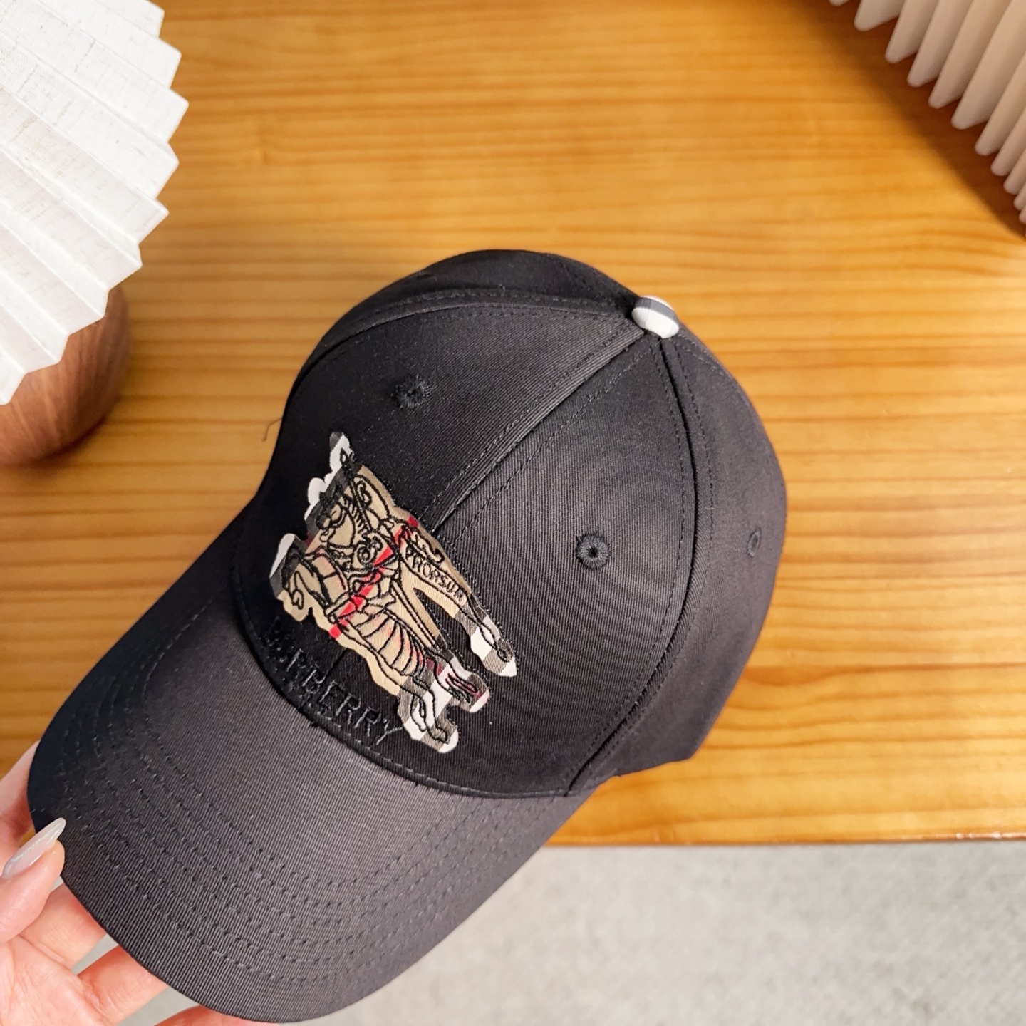 巴宝莉BURBERRY】🌸官网同步上线🎊 韩版新款英伦风定制款1:1原单品质 男女通用棒球帽 美邦工艺棉