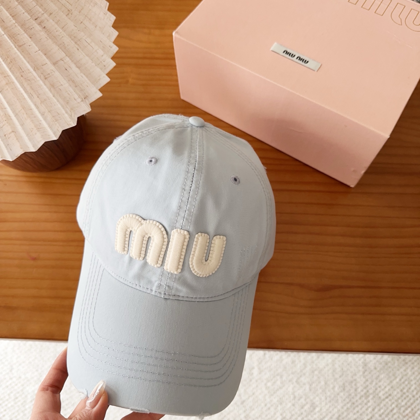 miumiu 缪缪 新款棒球帽，大牌同步，超好搭配，出货！