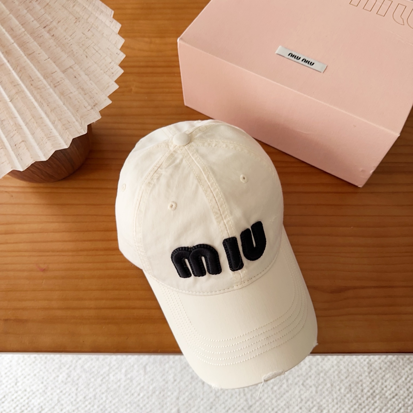 miumiu 缪缪 新款棒球帽，大牌同步，超好搭配，出货！