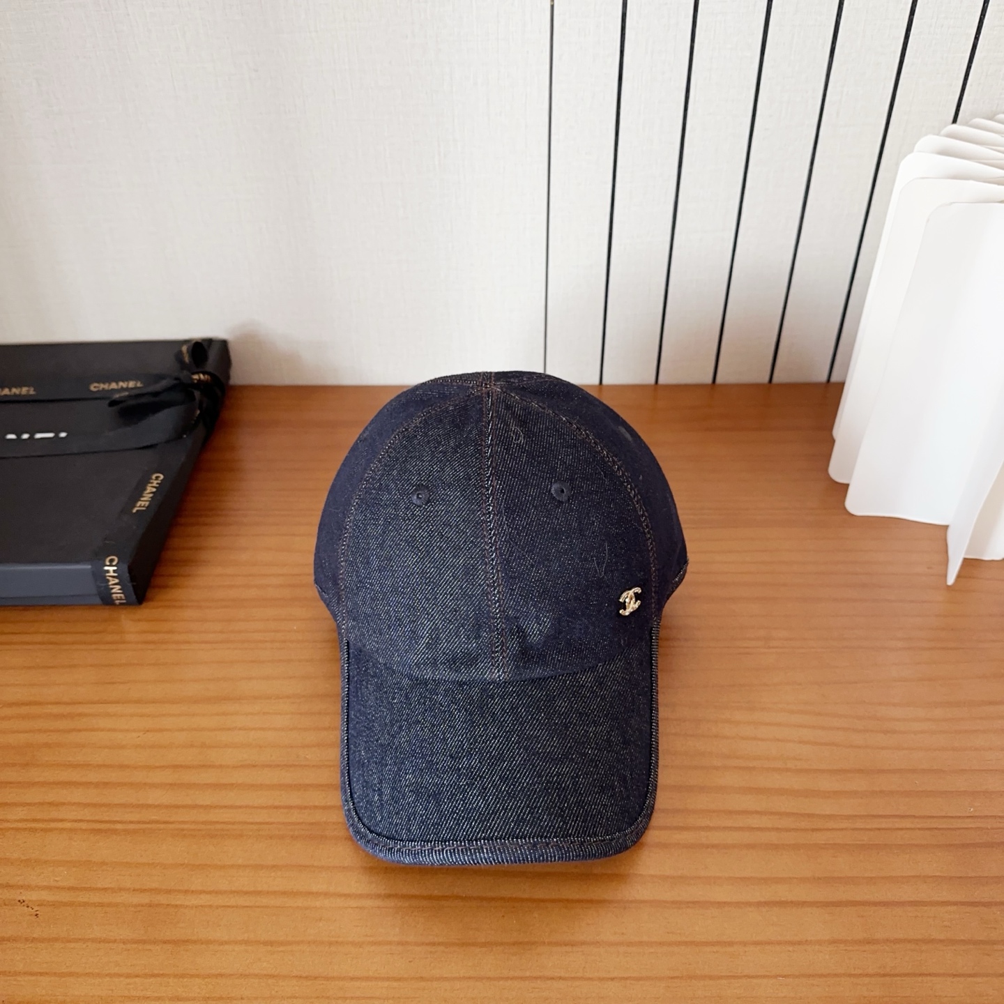 NO:825449,Chanel CHANEL new baseball cap, Xiaoxiang classic simplicity, fashionable and casual design, popular new hat, straw hat, fisherman hat, baseball cap, hat, chanel, chanel, espadrilles, hats19860909香奈儿CHANEL 新品棒球帽,小香经典简约,时尚休闲设计 跑量新品帽子草帽渔夫帽棒球帽,帽子,chanel,chanel,espadrilles,hats,hat