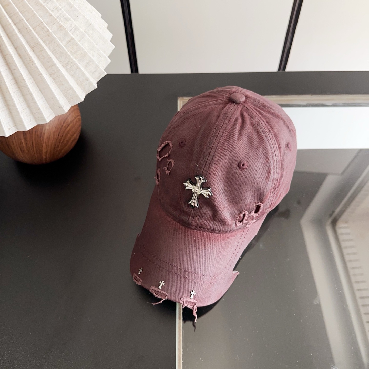 Chrome Hearts 克罗心💓早春韩版时尚复古做旧破洞帽子磨损设计百搭棒球帽鸭舌帽