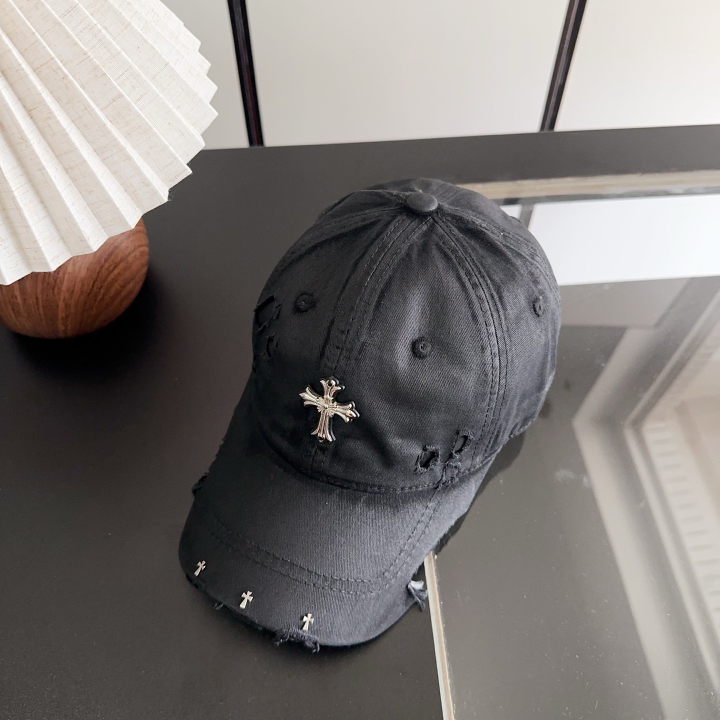 Chrome Hearts 克罗心💓早春韩版时尚复古做旧破洞帽子磨损设计百搭棒球帽鸭舌帽