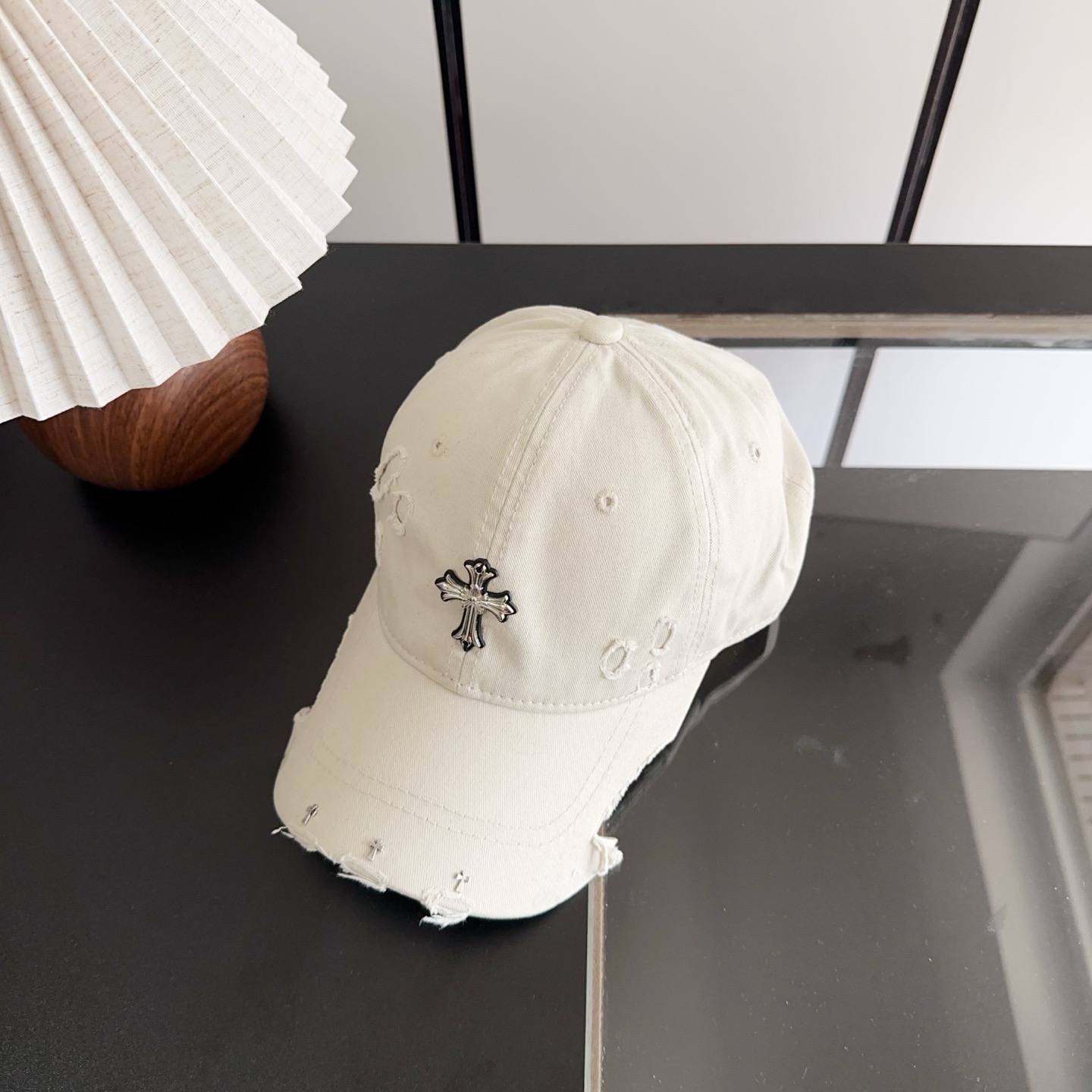 Chrome Hearts 克罗心💓早春韩版时尚复古做旧破洞帽子磨损设计百搭棒球帽鸭舌帽