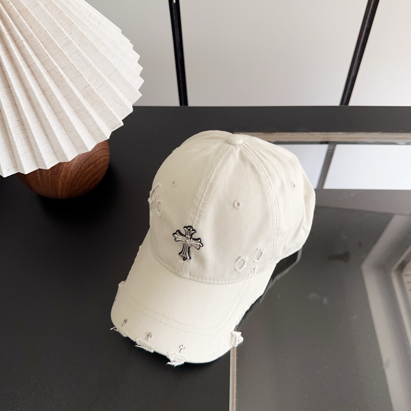 Chrome Hearts 克罗心💓早春韩版时尚复古做旧破洞帽子磨损设计百搭棒球帽鸭舌帽