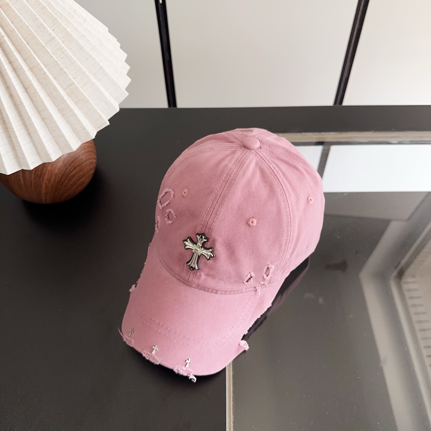Chrome Hearts 克罗心💓早春韩版时尚复古做旧破洞帽子磨损设计百搭棒球帽鸭舌帽