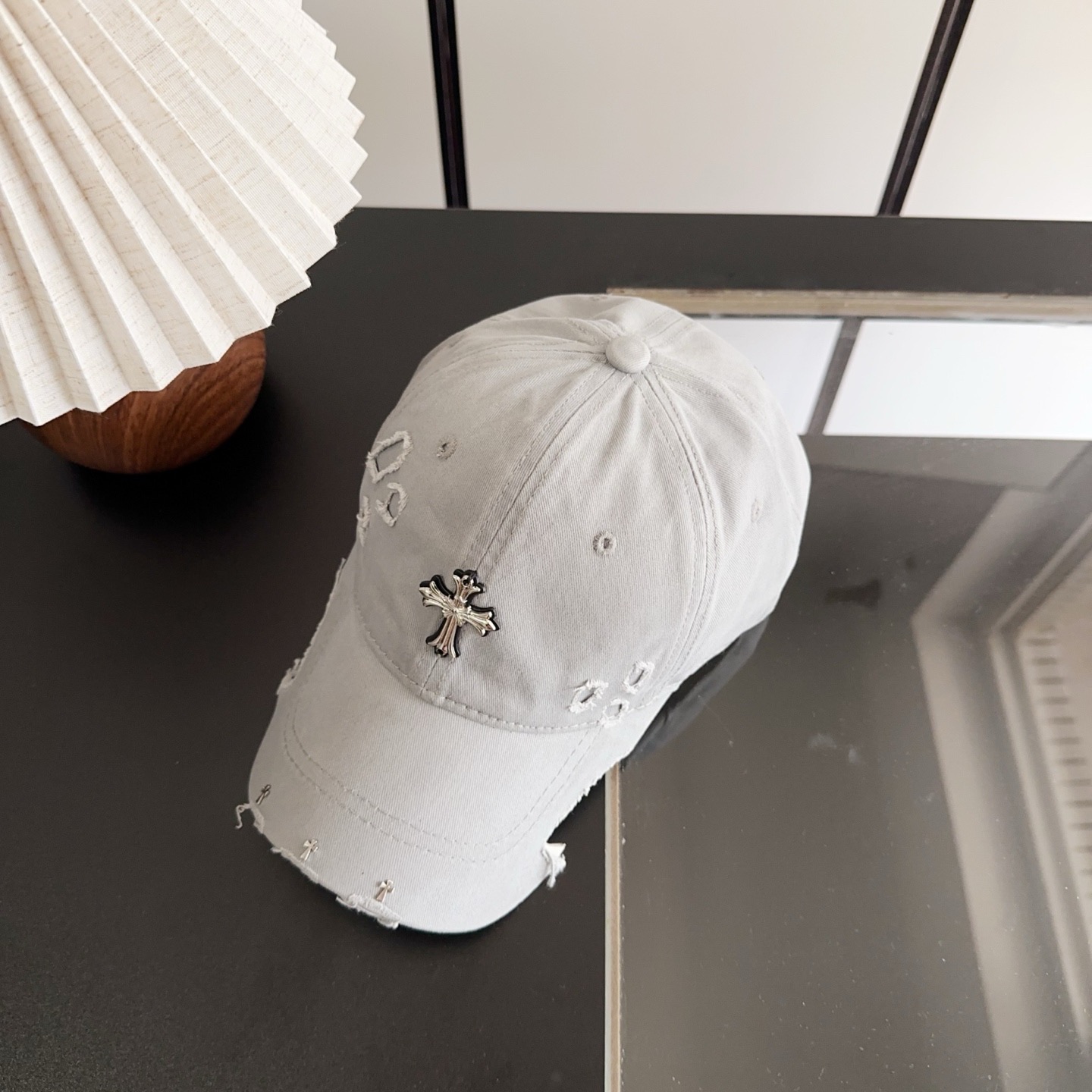 Chrome Hearts 克罗心💓早春韩版时尚复古做旧破洞帽子磨损设计百搭棒球帽鸭舌帽