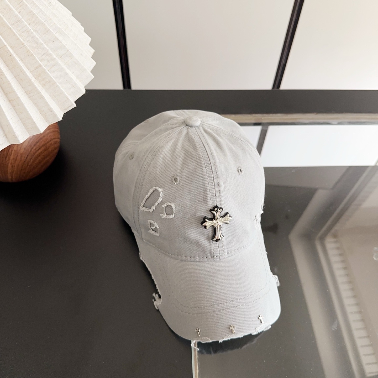 Chrome Hearts 克罗心💓早春韩版时尚复古做旧破洞帽子磨损设计百搭棒球帽鸭舌帽