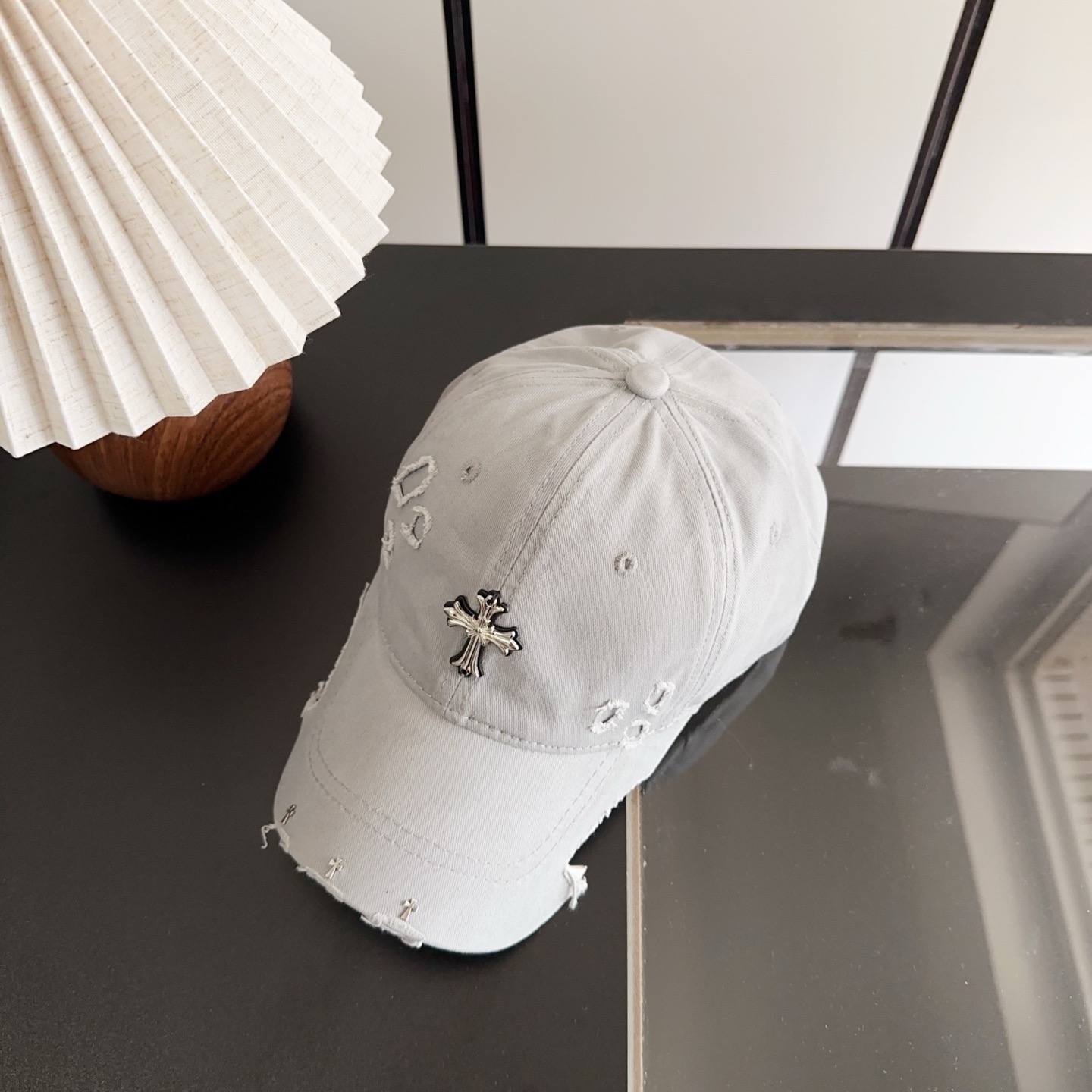 Chrome Hearts 克罗心💓早春韩版时尚复古做旧破洞帽子磨损设计百搭棒球帽鸭舌帽