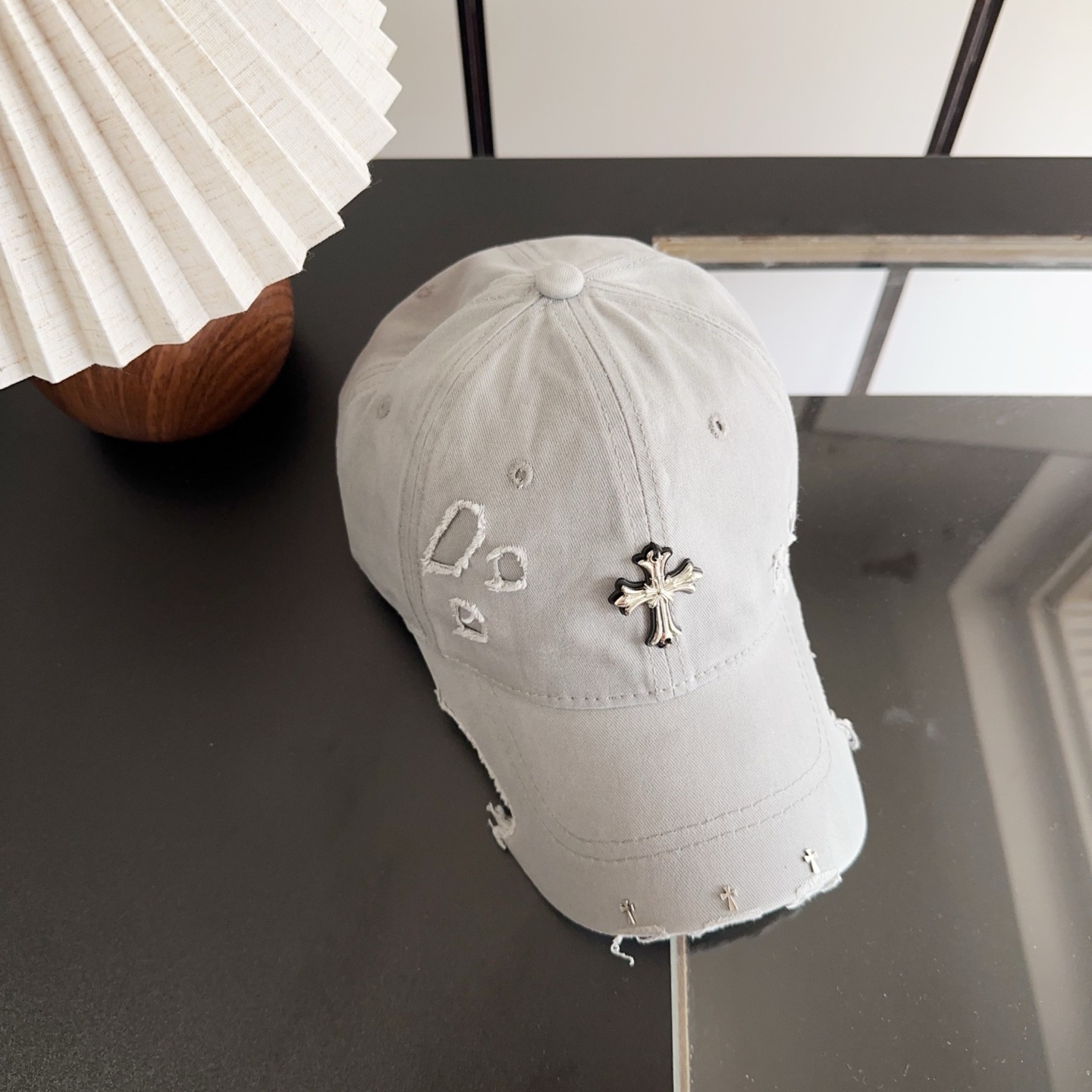 Chrome Hearts 克罗心💓早春韩版时尚复古做旧破洞帽子磨损设计百搭棒球帽鸭舌帽