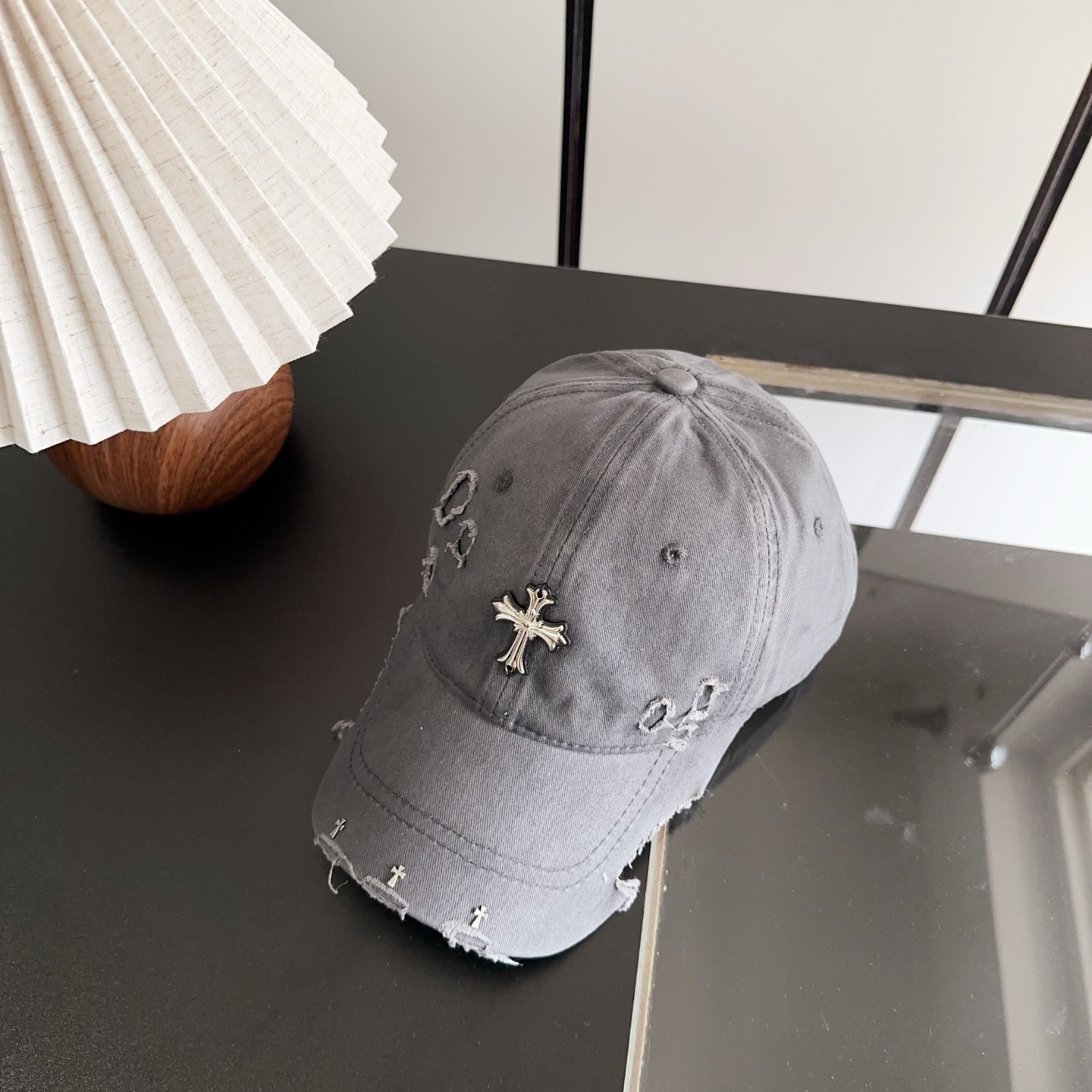 Chrome Hearts 克罗心💓早春韩版时尚复古做旧破洞帽子磨损设计百搭棒球帽鸭舌帽