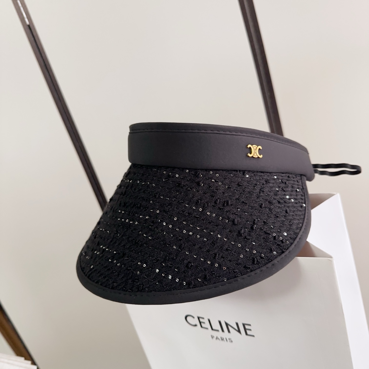 Celin*最新遮阳空顶帽 帽型真的绝绝子❗️❗️强烈推荐的一款 简单百搭头发扎个半高马尾 元气少女的感
