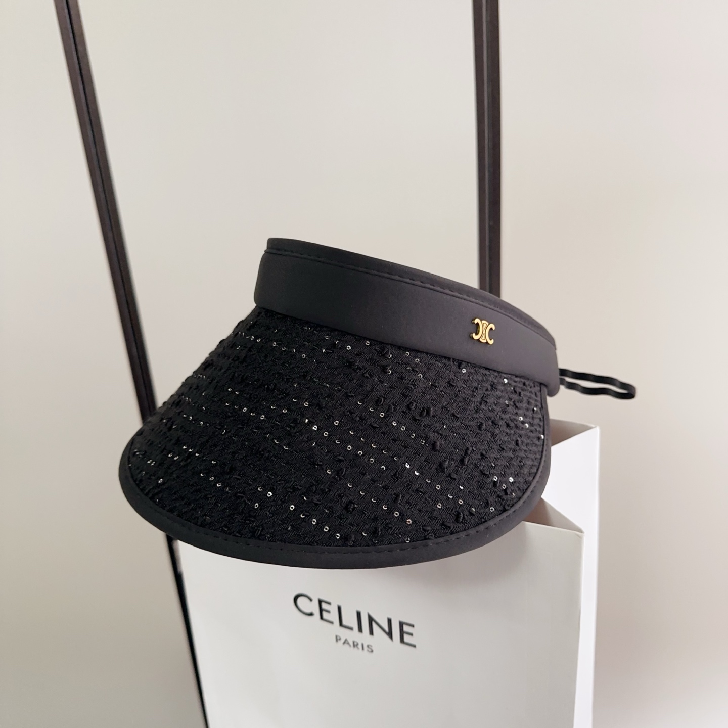 Celin*最新遮阳空顶帽 帽型真的绝绝子❗️❗️强烈推荐的一款 简单百搭头发扎个半高马尾 元气少女的感