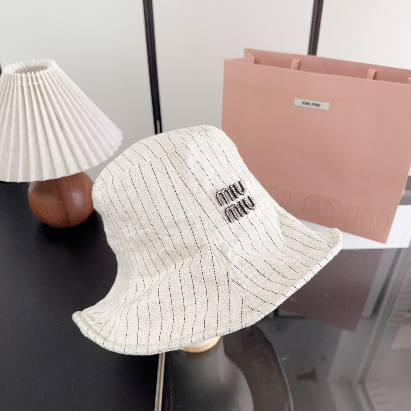 miumiu 缪缪 新款渔夫帽，大牌同步，超好搭配，出货！