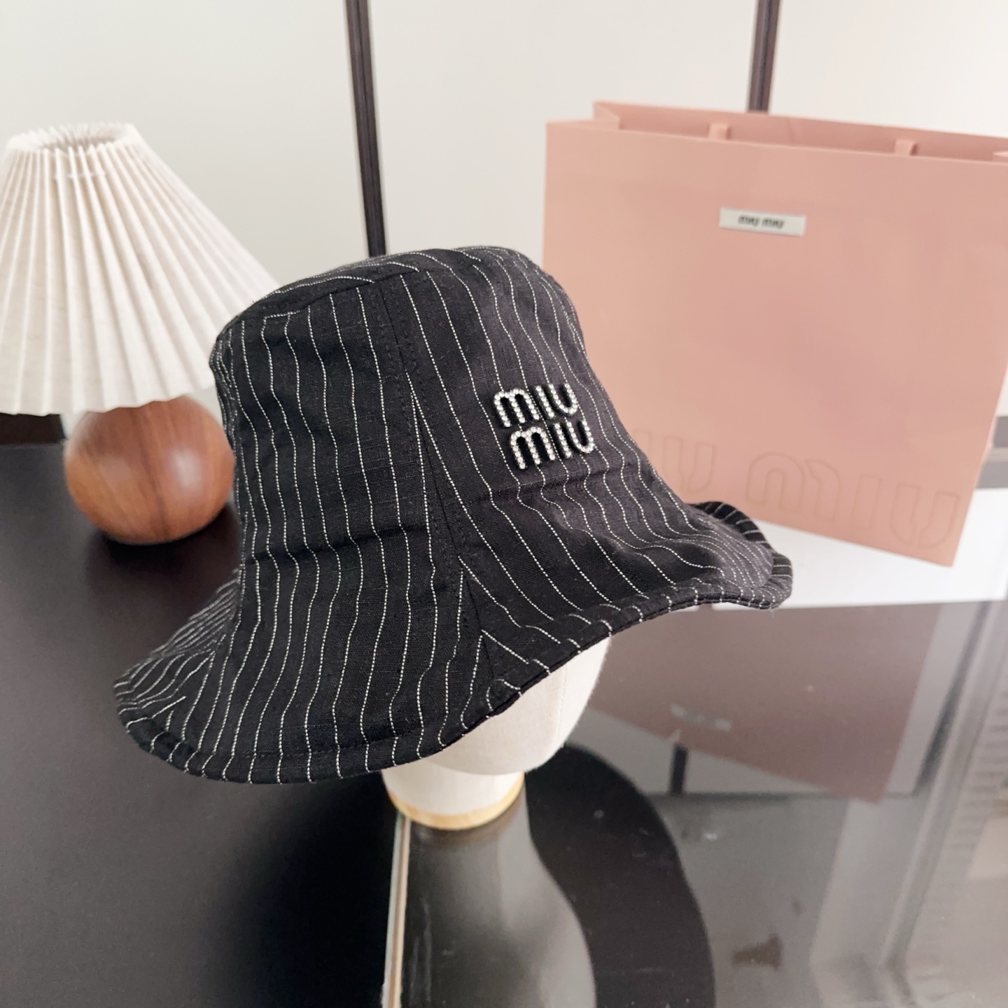 miumiu 缪缪 新款渔夫帽，大牌同步，超好搭配，出货！