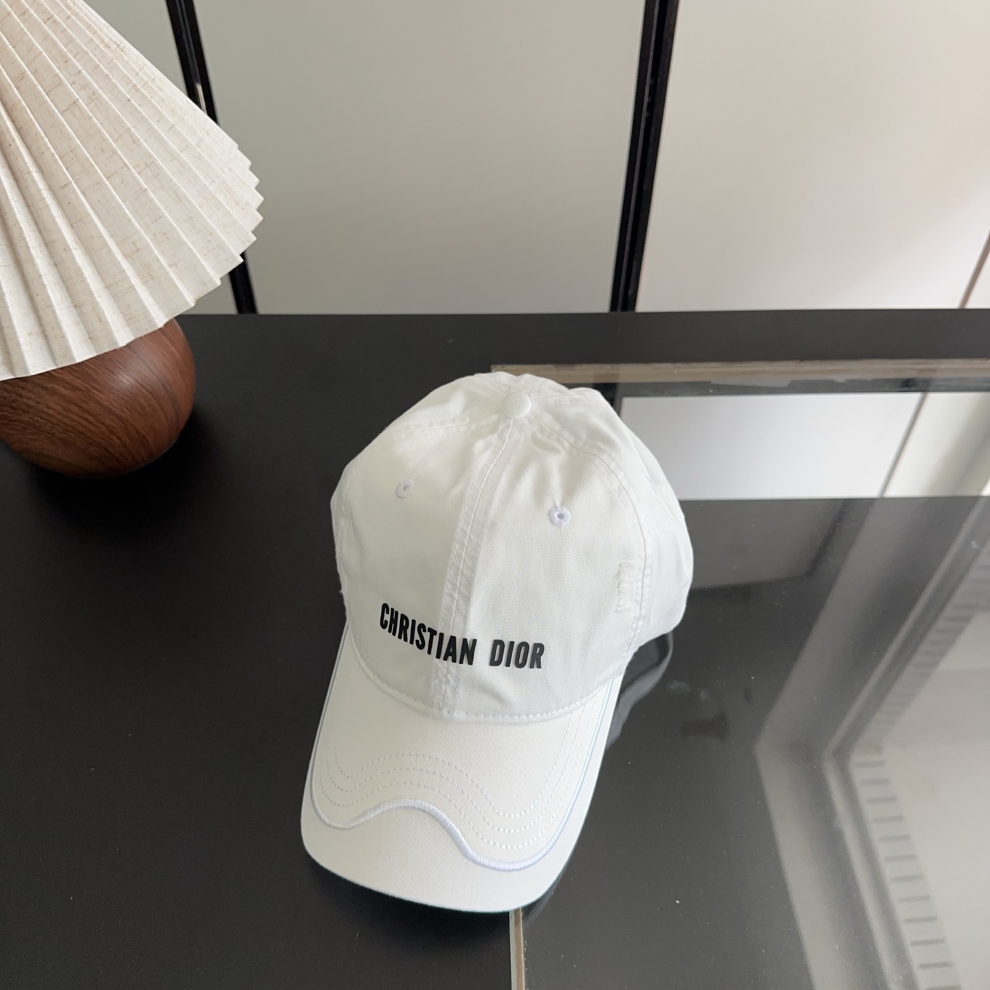 Dior 迪奥 新款原单棒球帽， 精致純也格调很有感觉，很酷很时尚，专柜断货热门，质量超赞