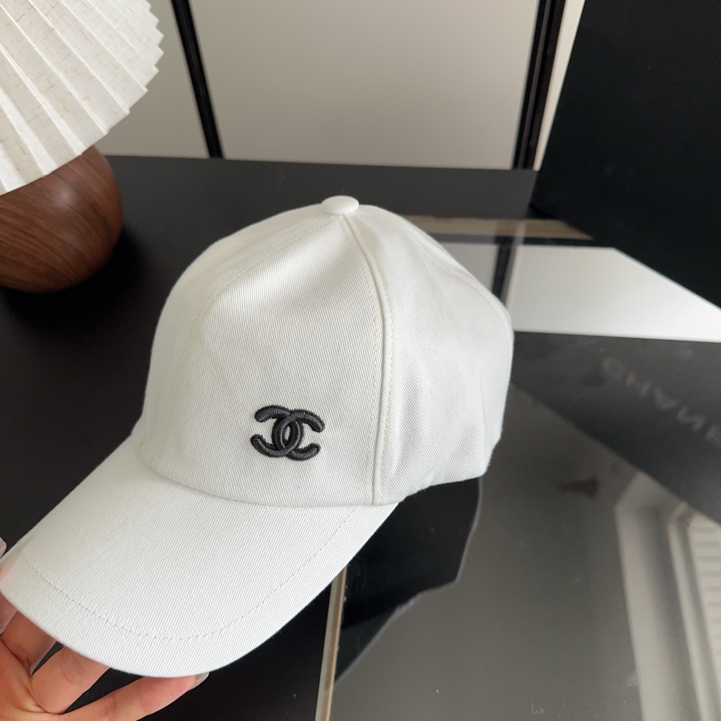 香奈儿新款经典休闲潮流款 上架简约棒球帽🧢日韩风格，随便搭配都超好看！出门旅游，绝对要入手的一款