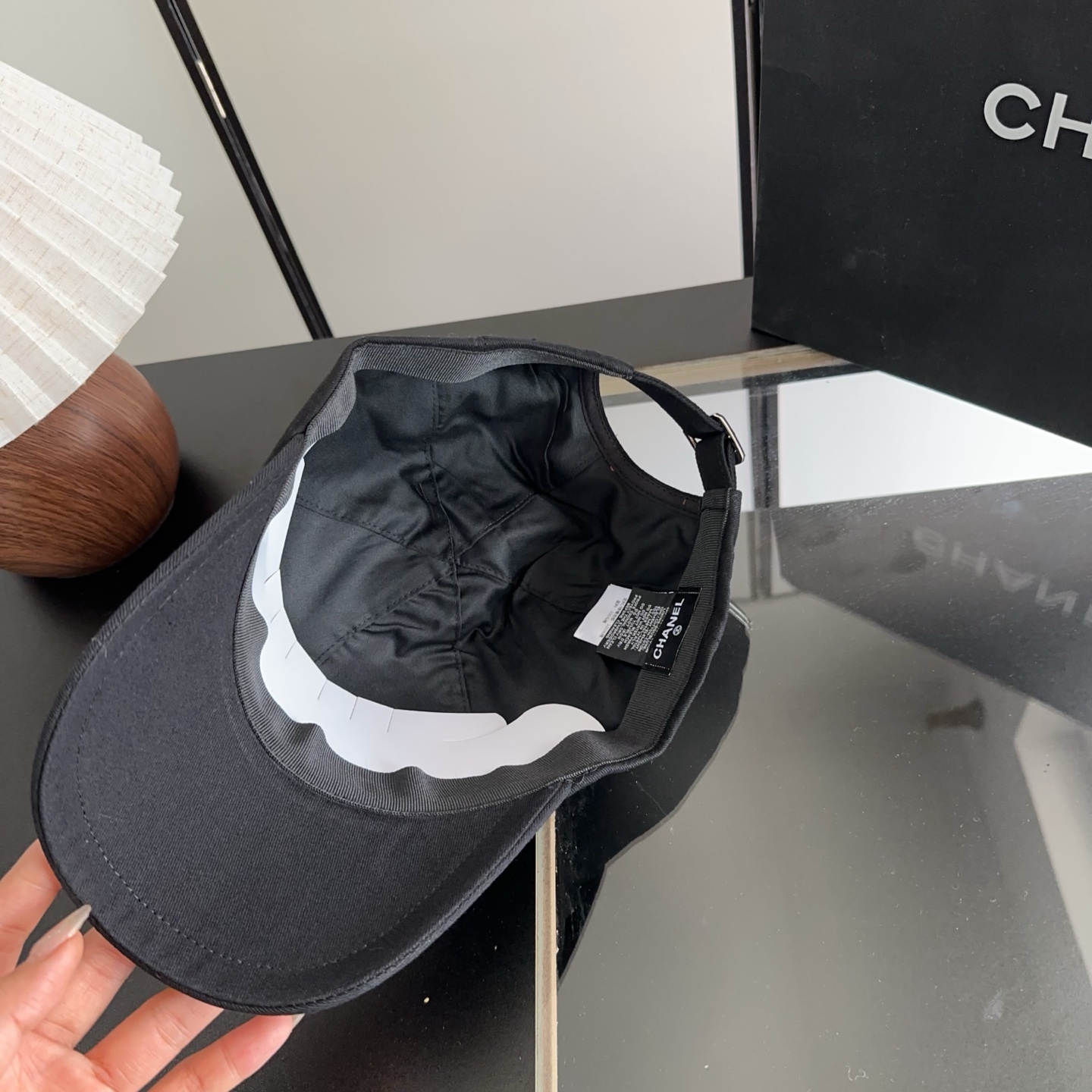 香奈儿新款经典休闲潮流款 上架简约棒球帽🧢日韩风格，随便搭配都超好看！出门旅游，绝对要入手的一款