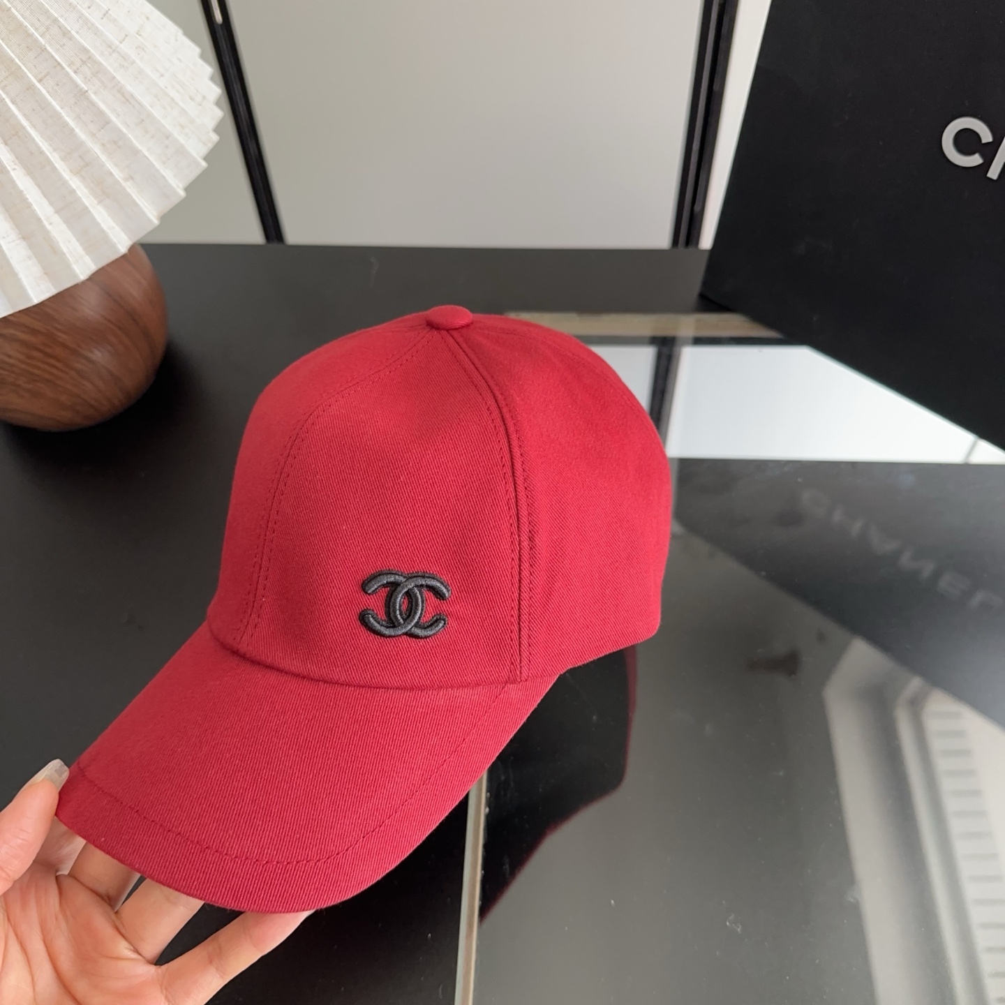 香奈儿新款经典休闲潮流款 上架简约棒球帽🧢日韩风格，随便搭配都超好看！出门旅游，绝对要入手的一款