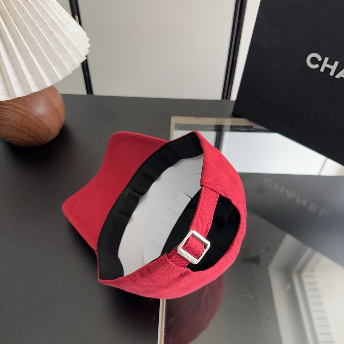香奈儿新款经典休闲潮流款 上架简约棒球帽🧢日韩风格，随便搭配都超好看！出门旅游，绝对要入手的一款