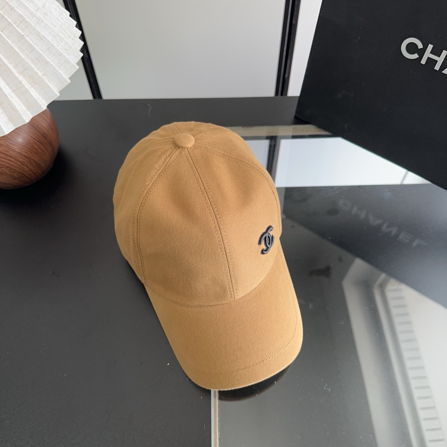 香奈儿新款经典休闲潮流款 上架简约棒球帽🧢日韩风格，随便搭配都超好看！出门旅游，绝对要入手的一款