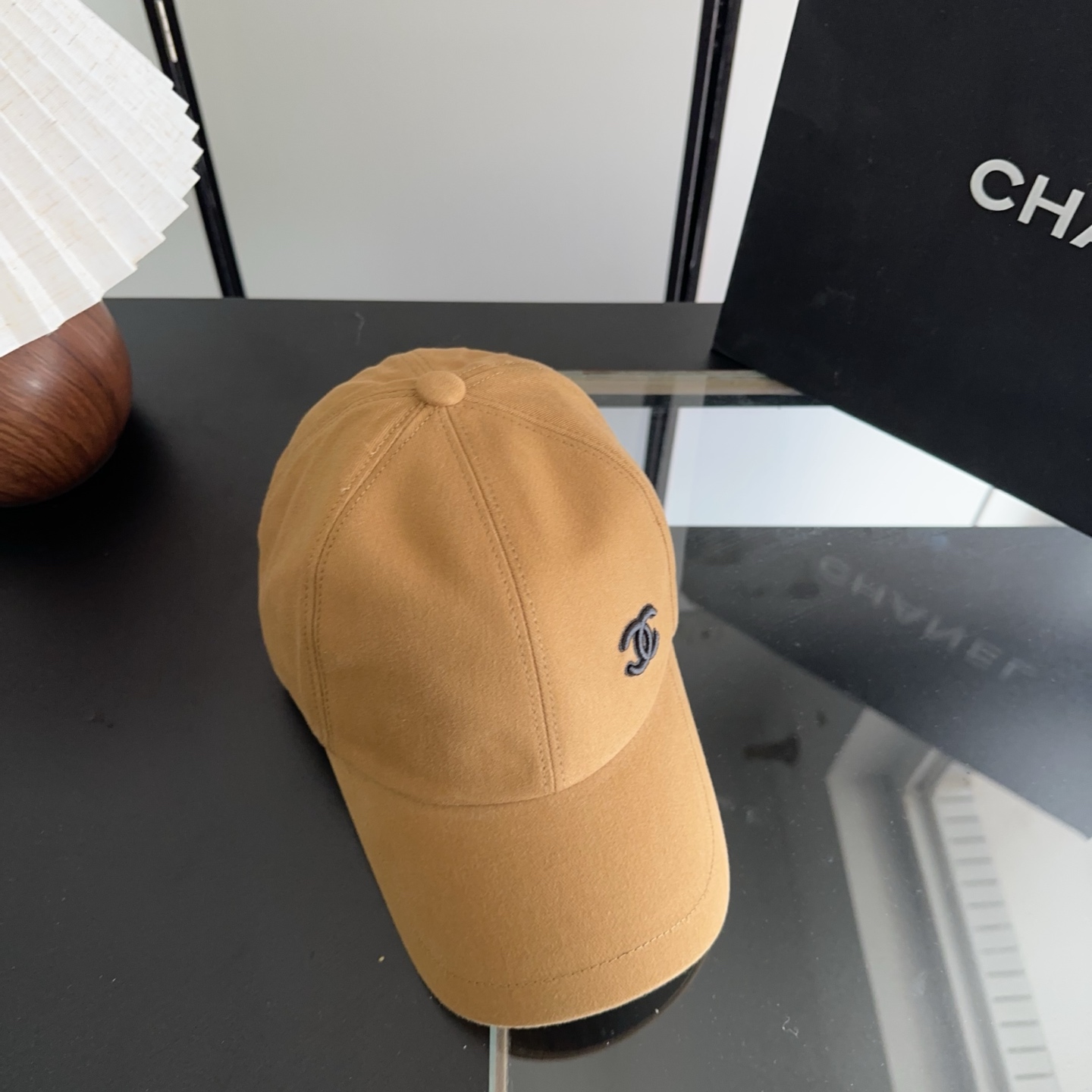 香奈儿新款经典休闲潮流款 上架简约棒球帽🧢日韩风格，随便搭配都超好看！出门旅游，绝对要入手的一款