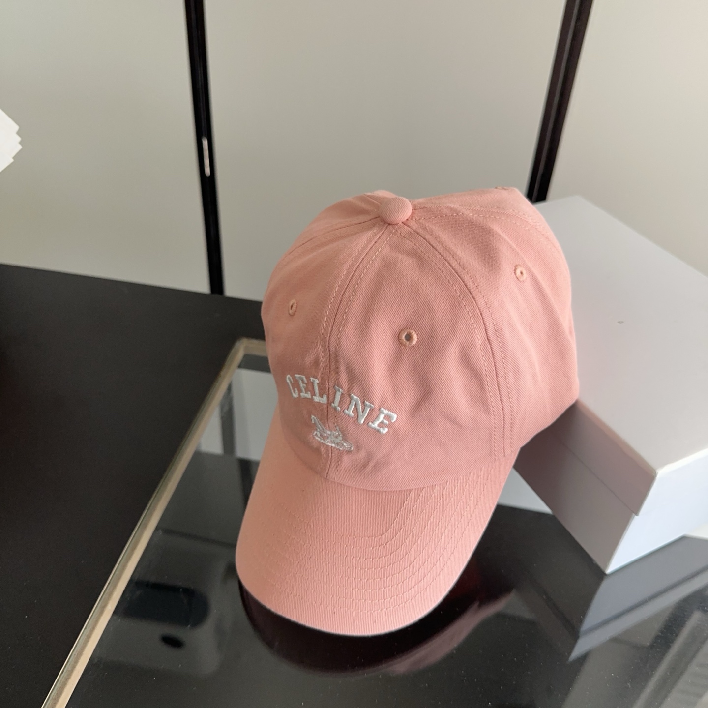 CELIN*·赛琳ss新款凯旋门绣花棒球帽🧢帽型完全按照定做。凯旋门图案章仔区别市面版本，大小及圈圈毛质