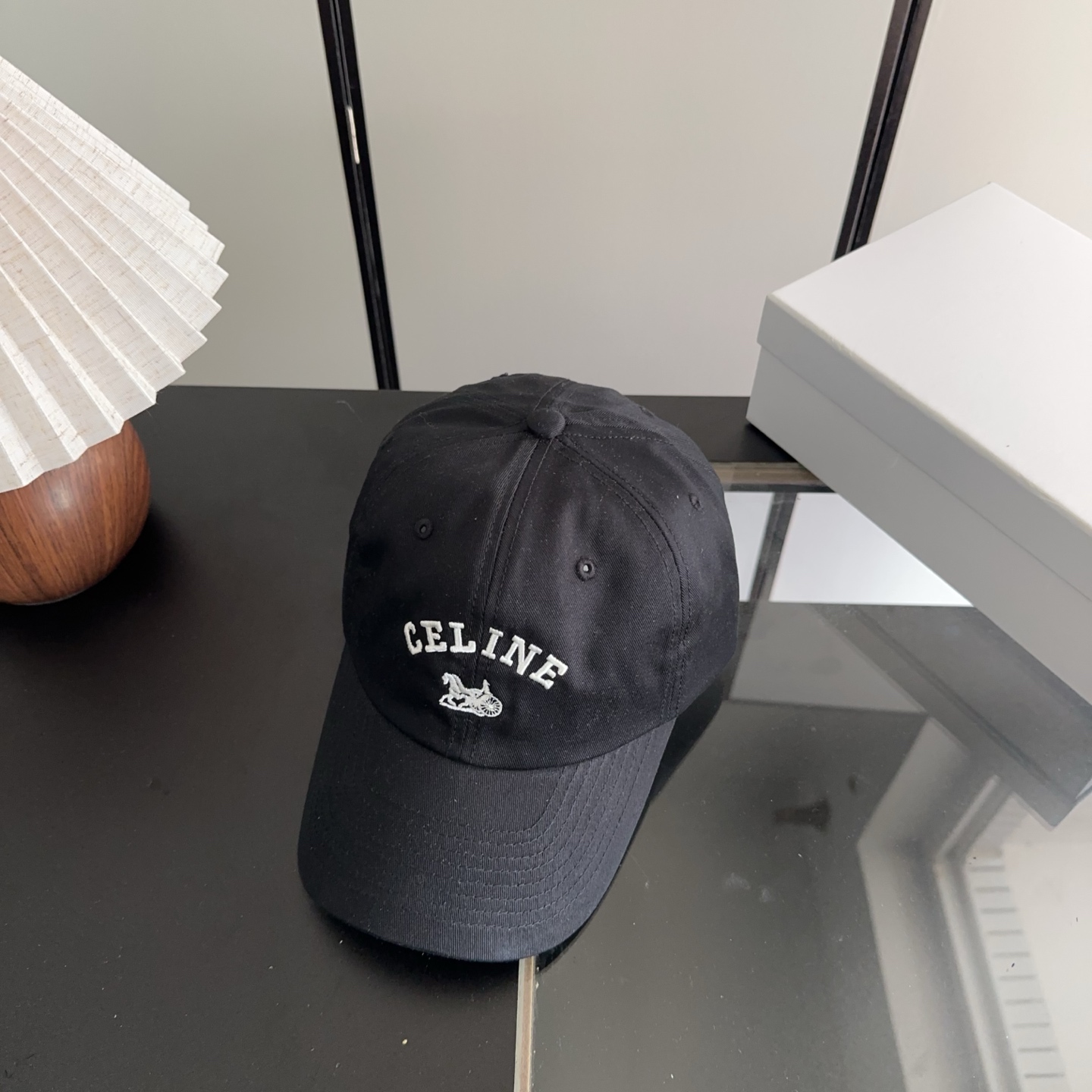 CELIN*·赛琳ss新款凯旋门绣花棒球帽🧢帽型完全按照定做。凯旋门图案章仔区别市面版本，大小及圈圈毛质