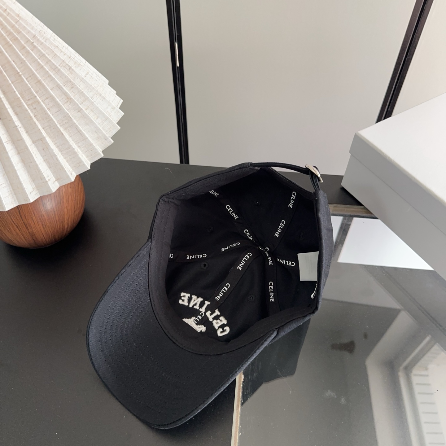 CELIN*·赛琳ss新款凯旋门绣花棒球帽🧢帽型完全按照定做。凯旋门图案章仔区别市面版本，大小及圈圈毛质
