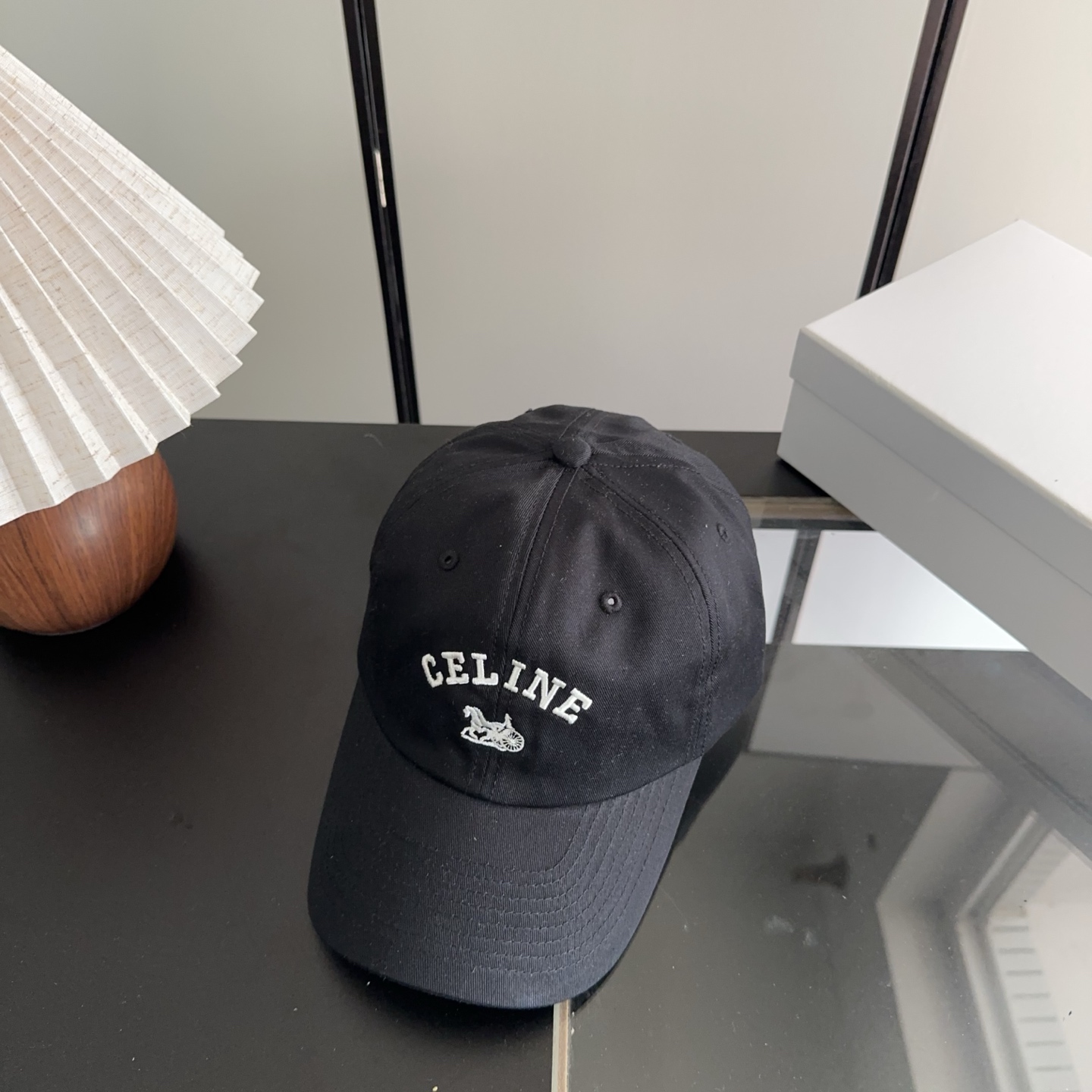 CELIN*·赛琳ss新款凯旋门绣花棒球帽🧢帽型完全按照定做。凯旋门图案章仔区别市面版本，大小及圈圈毛质