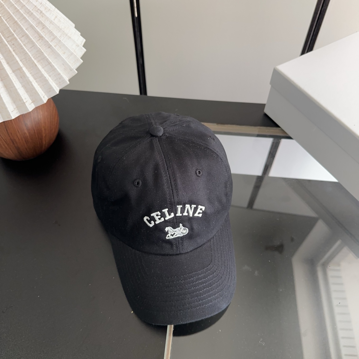 CELIN*·赛琳ss新款凯旋门绣花棒球帽🧢帽型完全按照定做。凯旋门图案章仔区别市面版本，大小及圈圈毛质