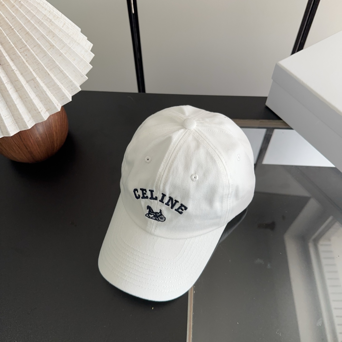CELIN*·赛琳ss新款凯旋门绣花棒球帽🧢帽型完全按照定做。凯旋门图案章仔区别市面版本，大小及圈圈毛质