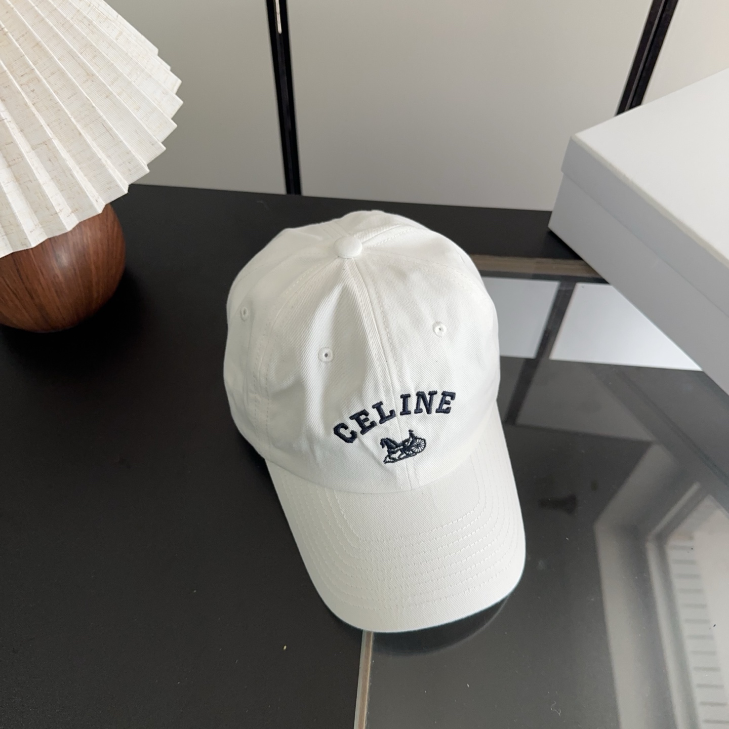 CELIN*·赛琳ss新款凯旋门绣花棒球帽🧢帽型完全按照定做。凯旋门图案章仔区别市面版本，大小及圈圈毛质