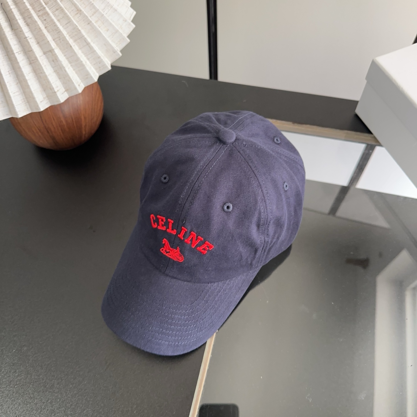 CELIN*·赛琳ss新款凯旋门绣花棒球帽🧢帽型完全按照定做。凯旋门图案章仔区别市面版本，大小及圈圈毛质
