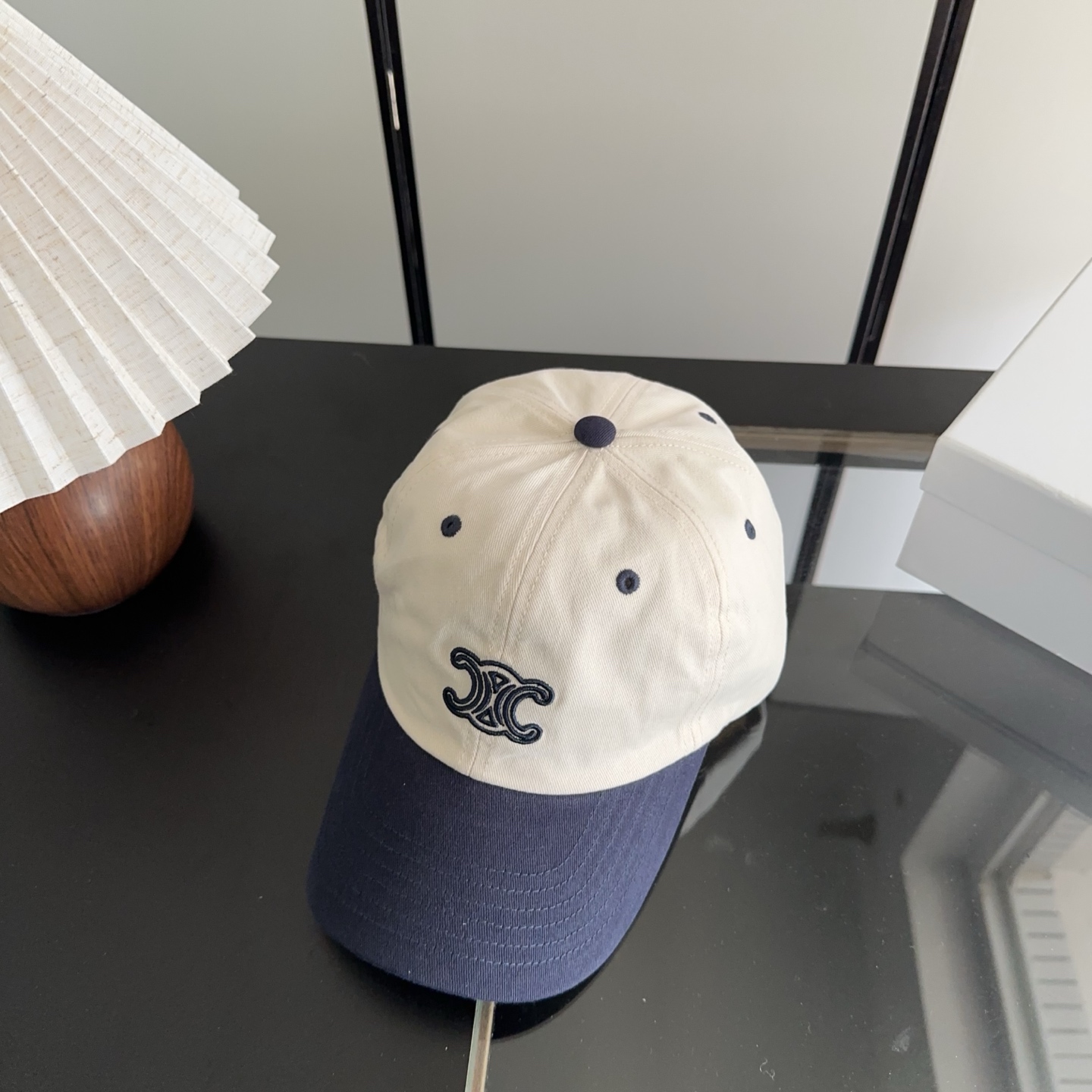 CELIN*·赛琳ss新款凯旋门绣花棒球帽🧢帽型完全按照定做。凯旋门图案章仔区别市面版本，大小及圈圈毛质