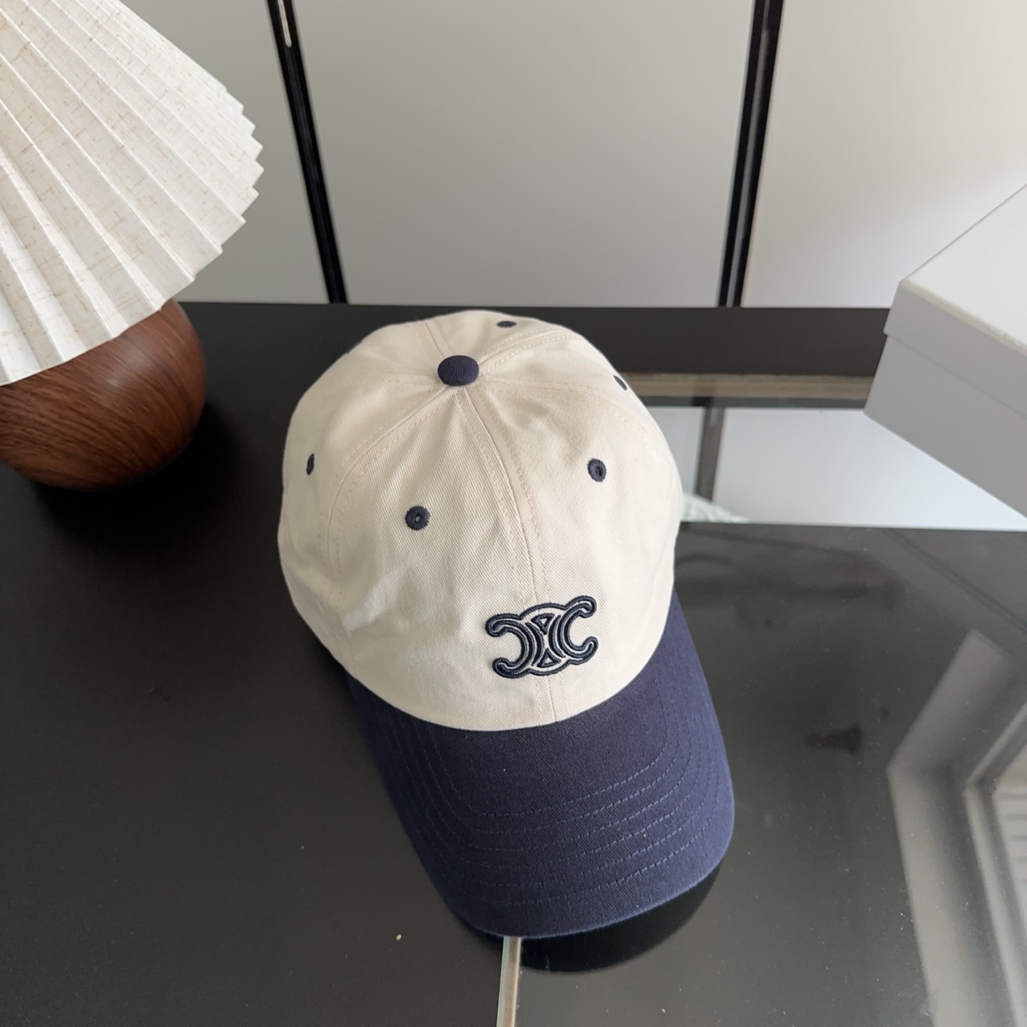 CELIN*·赛琳ss新款凯旋门绣花棒球帽🧢帽型完全按照定做。凯旋门图案章仔区别市面版本，大小及圈圈毛质