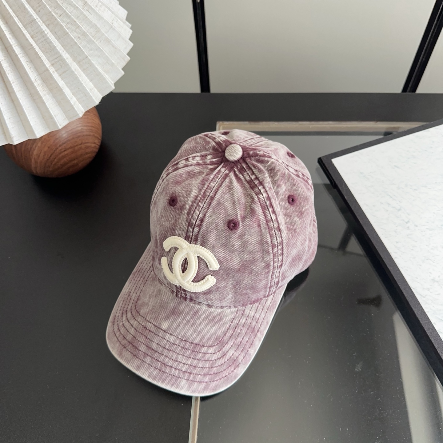 香奈儿新款经典休闲潮流款 上架简约棒球帽🧢日韩风格，随便搭配都超好看！出门旅游，绝对要入手的一款