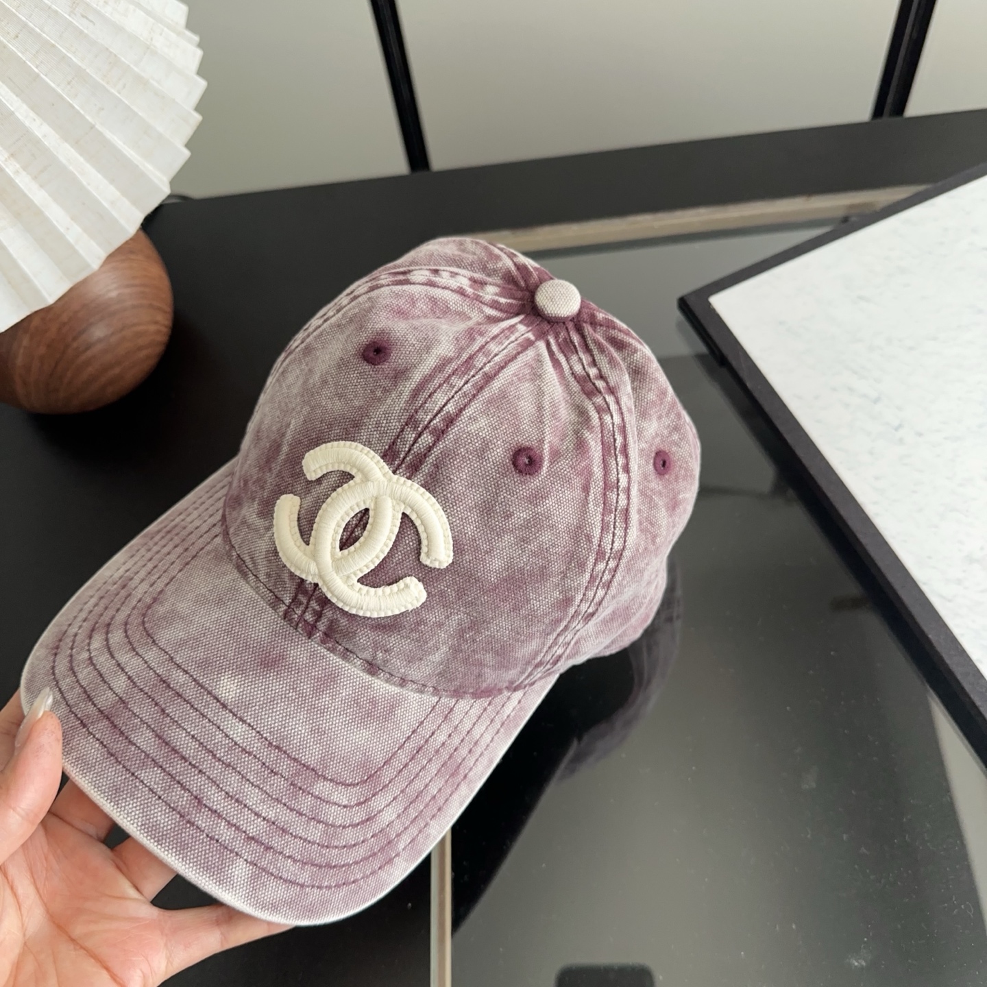 香奈儿新款经典休闲潮流款 上架简约棒球帽🧢日韩风格，随便搭配都超好看！出门旅游，绝对要入手的一款