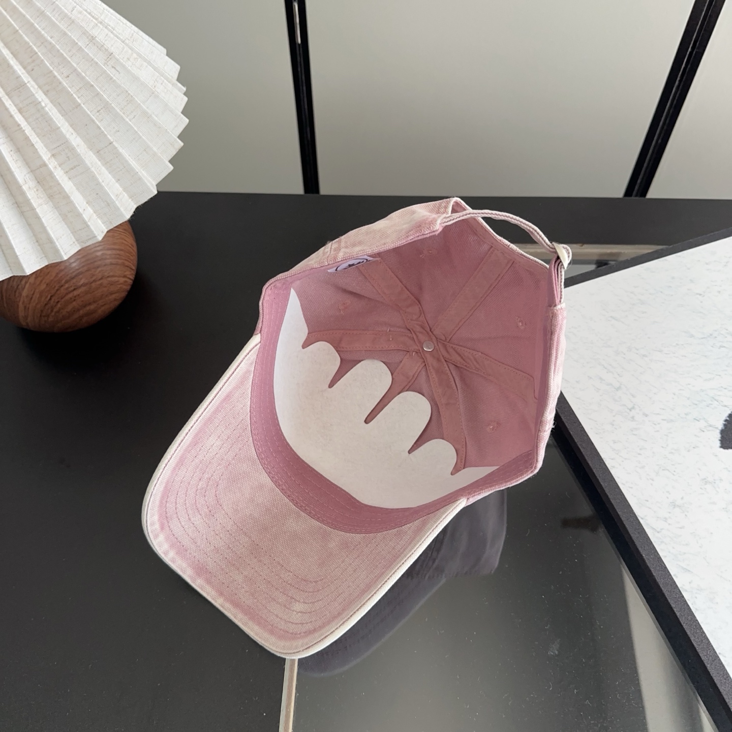 香奈儿新款经典休闲潮流款 上架简约棒球帽🧢日韩风格，随便搭配都超好看！出门旅游，绝对要入手的一款