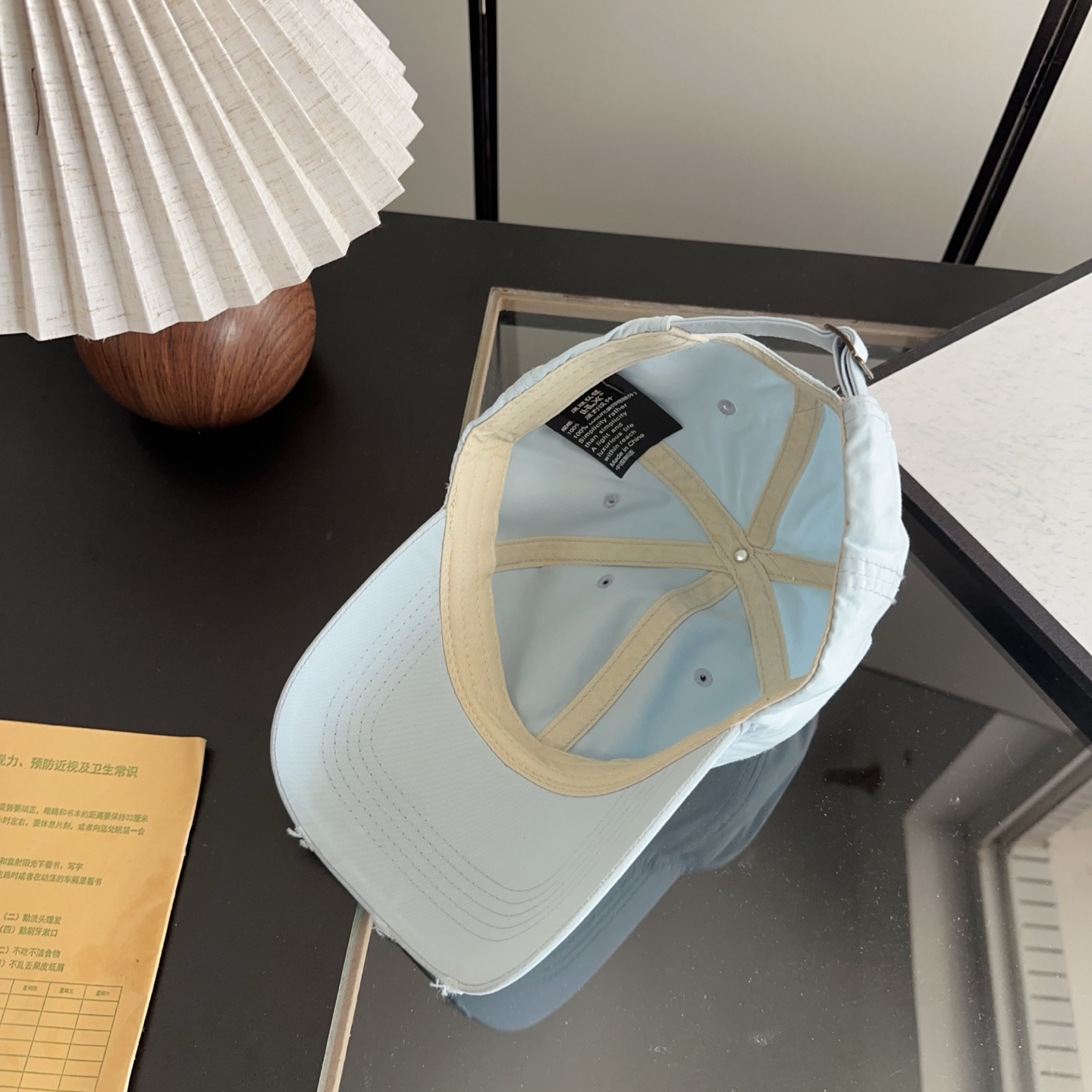Balencia*a 巴黎世家刺绣字母新款棒球帽现货秒发🧢简约时尚超级无敌好看的帽子！情侣款！
