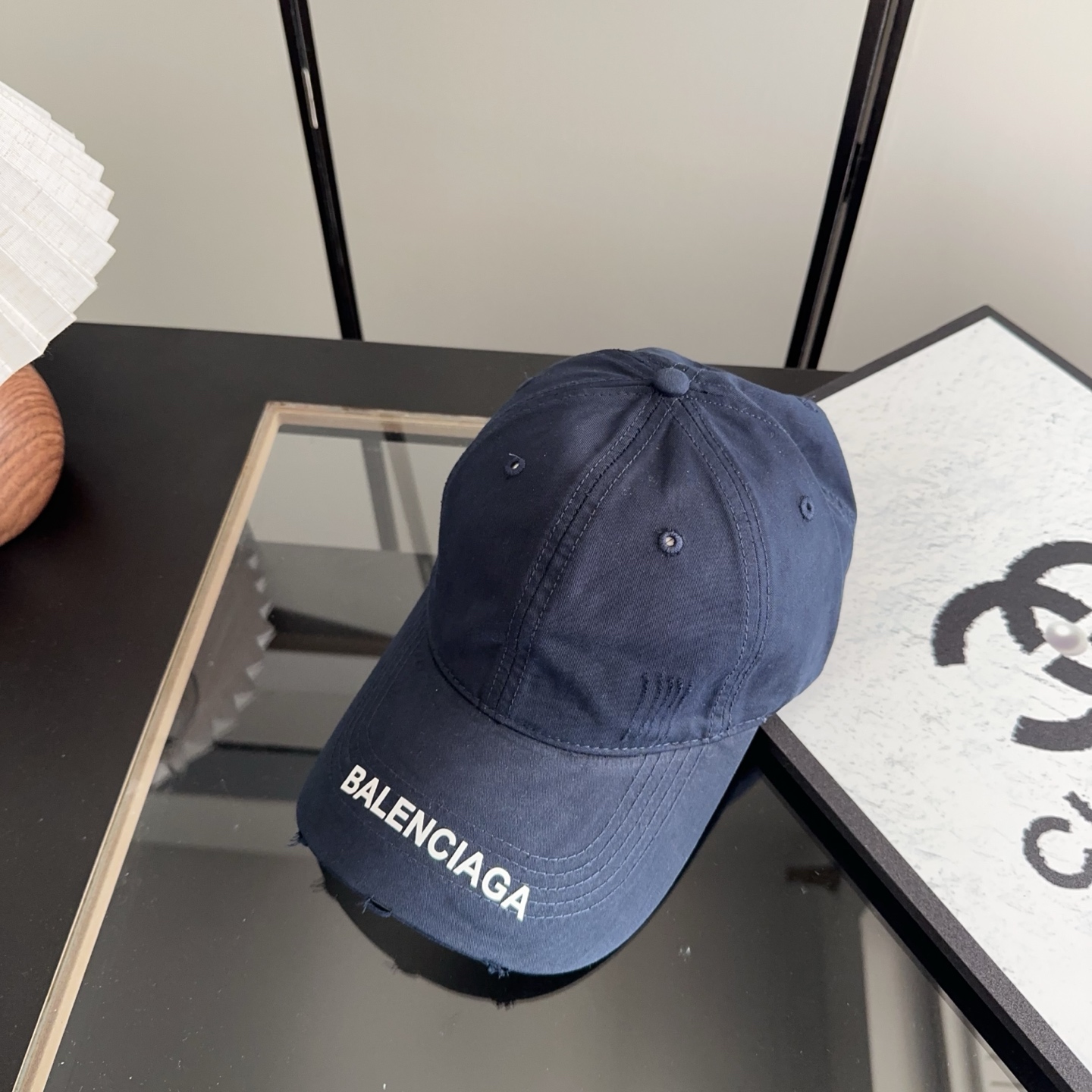 Balencia*a 巴黎世家刺绣字母新款棒球帽现货秒发🧢简约时尚超级无敌好看的帽子！情侣款！