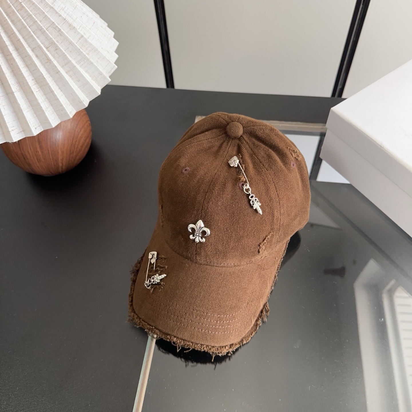 Chrome Hearts 克罗心💓早春韩版时尚复古做旧破洞帽子磨损设计百搭棒球帽鸭舌帽