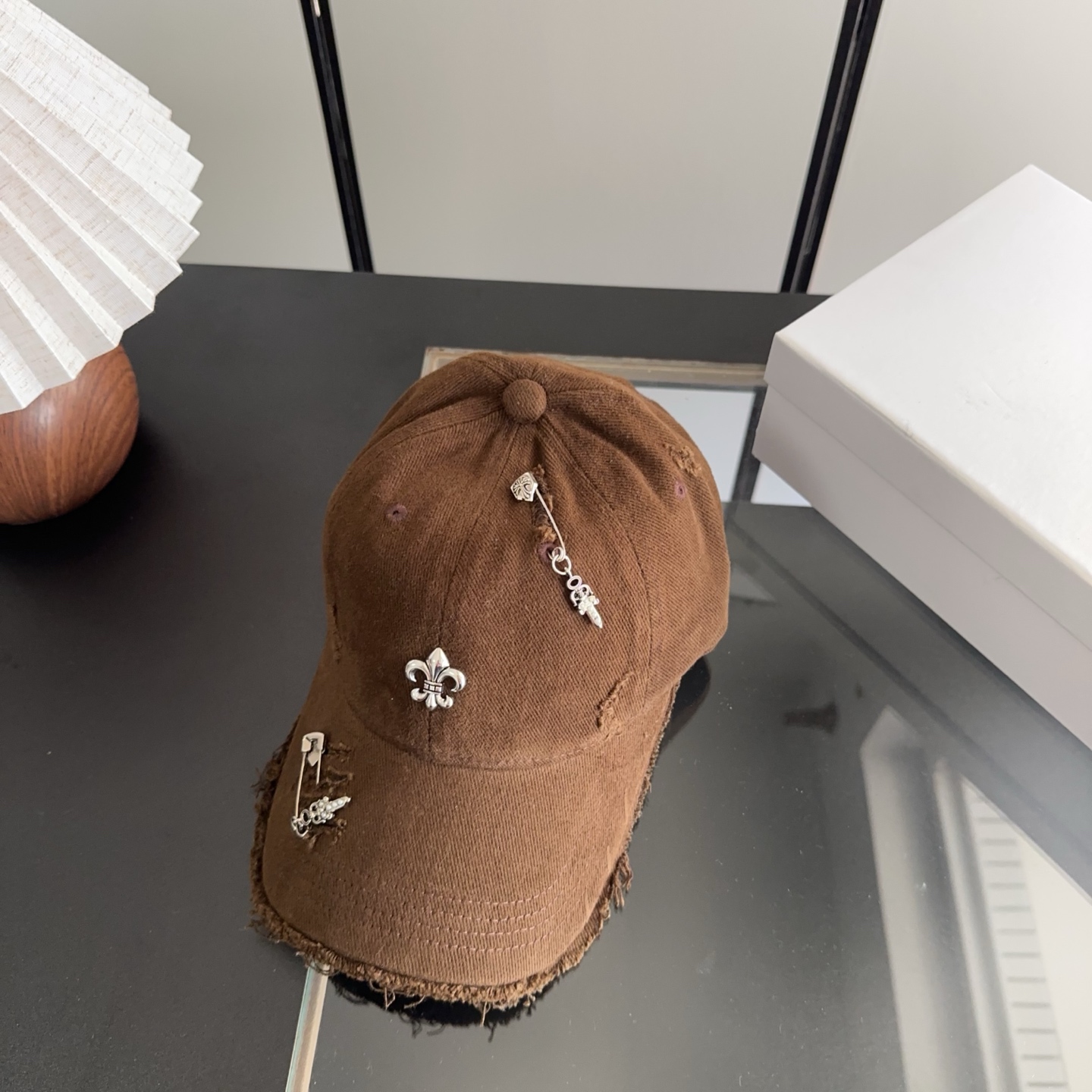 Chrome Hearts 克罗心💓早春韩版时尚复古做旧破洞帽子磨损设计百搭棒球帽鸭舌帽
