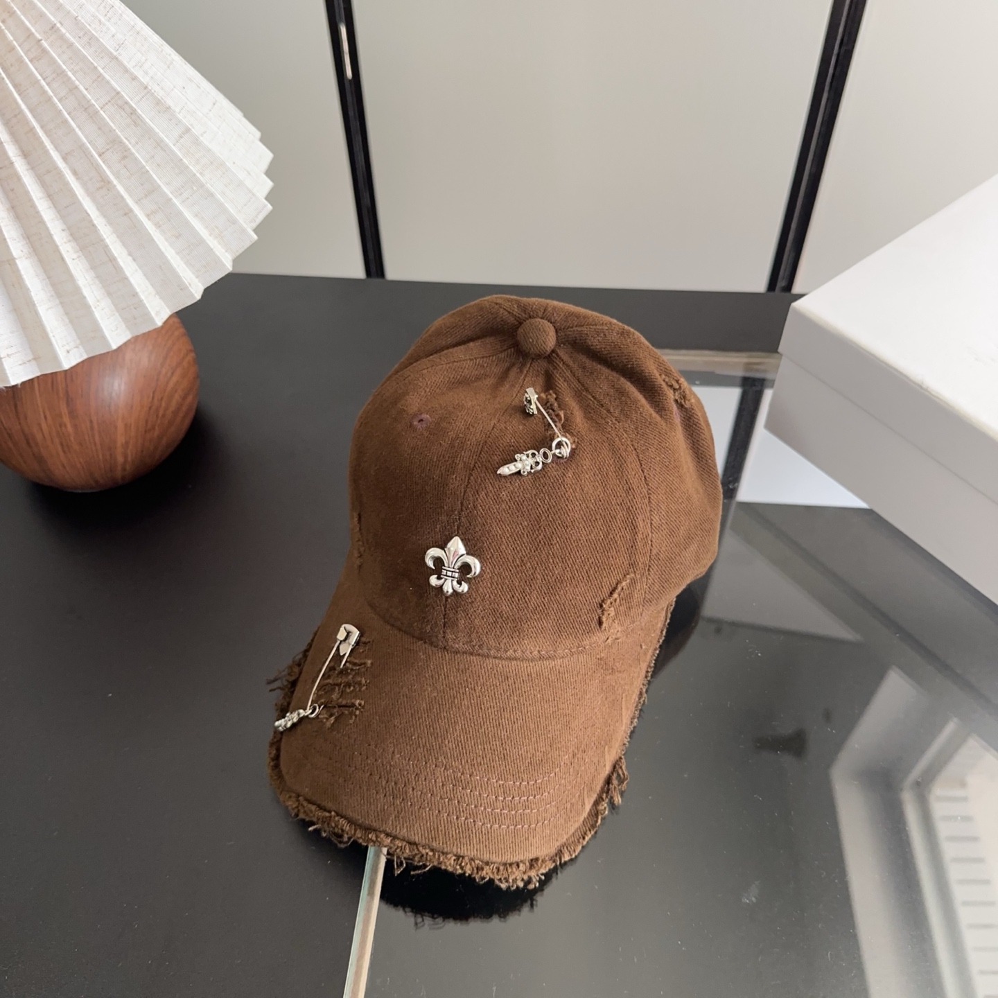 Chrome Hearts 克罗心💓早春韩版时尚复古做旧破洞帽子磨损设计百搭棒球帽鸭舌帽