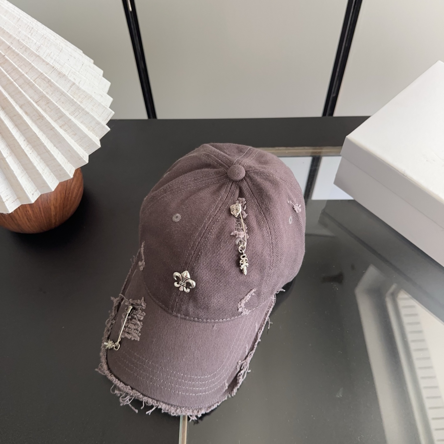 Chrome Hearts 克罗心💓早春韩版时尚复古做旧破洞帽子磨损设计百搭棒球帽鸭舌帽