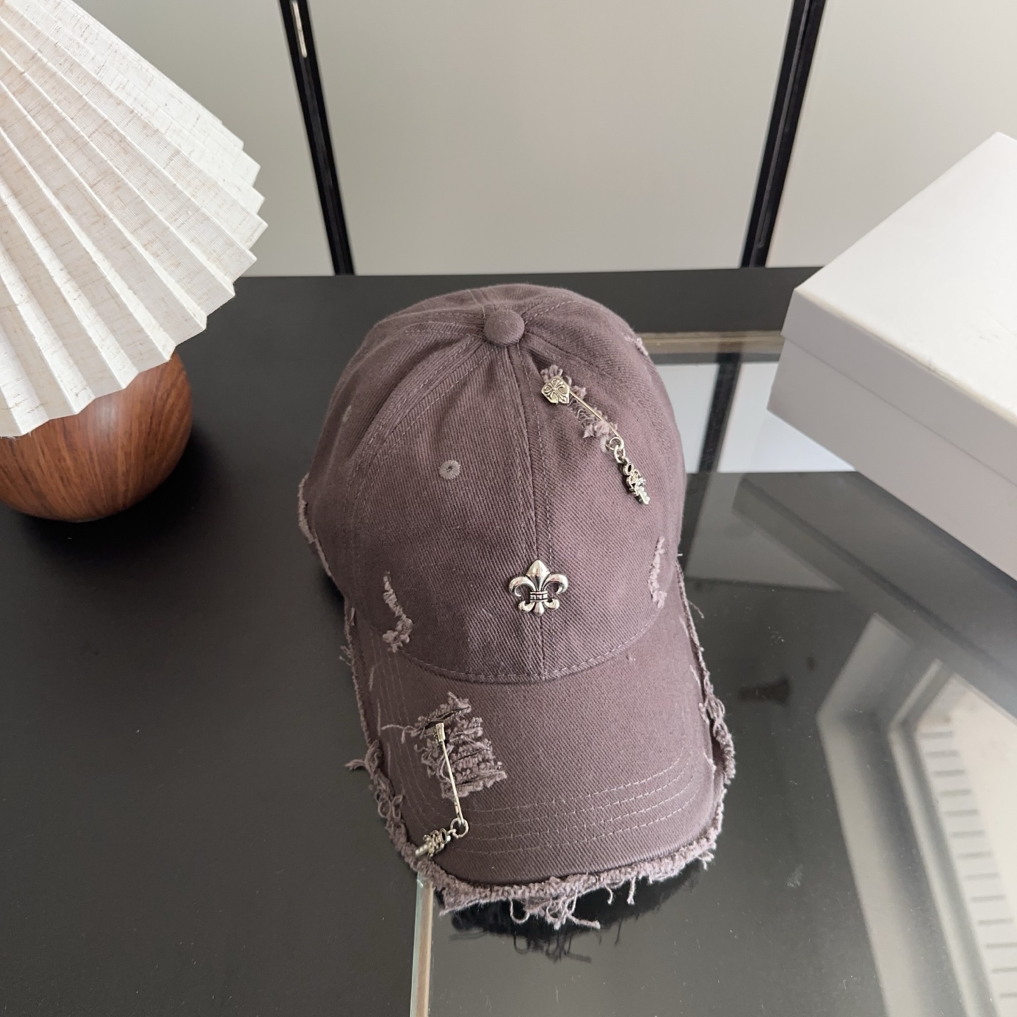 Chrome Hearts 克罗心💓早春韩版时尚复古做旧破洞帽子磨损设计百搭棒球帽鸭舌帽