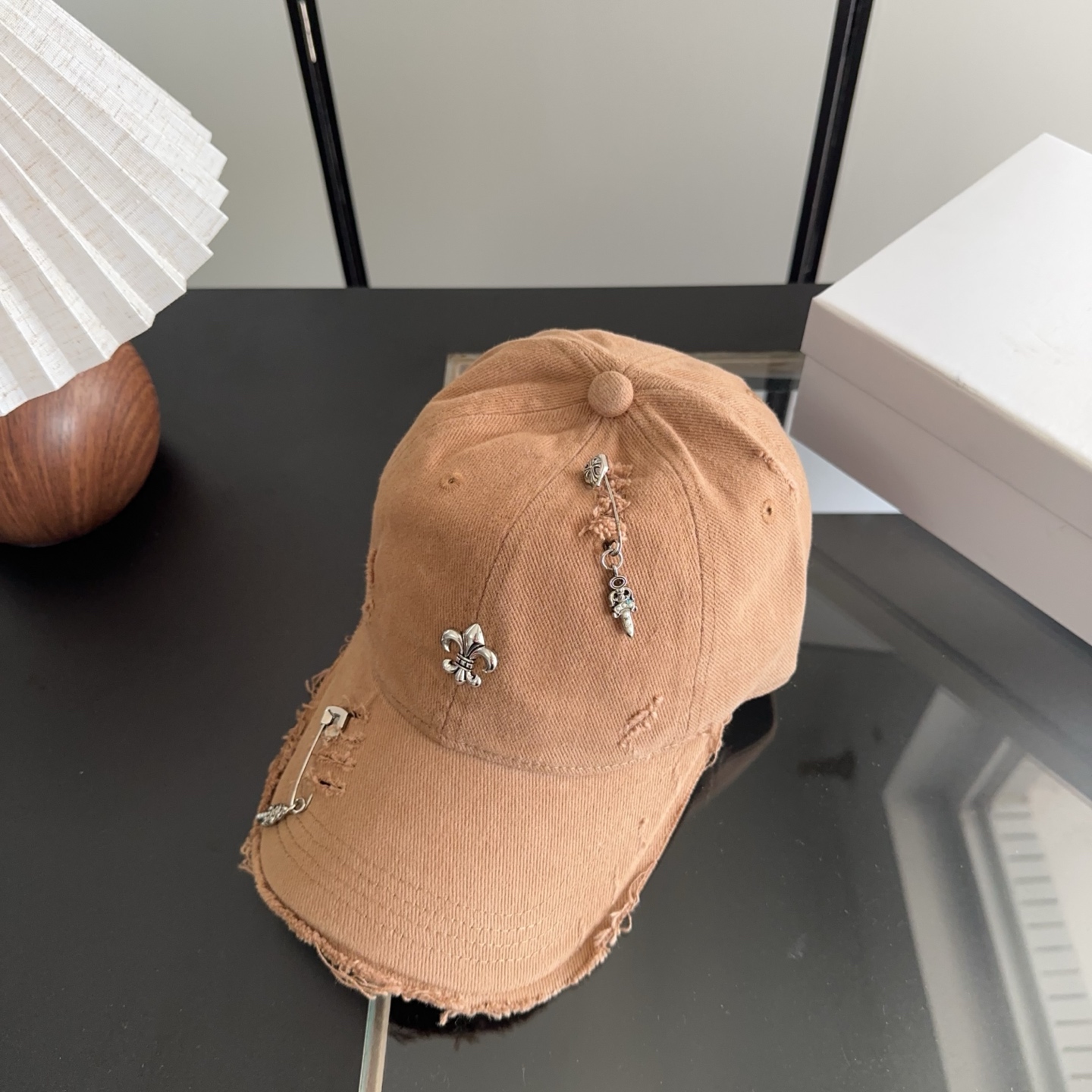 Chrome Hearts 克罗心💓早春韩版时尚复古做旧破洞帽子磨损设计百搭棒球帽鸭舌帽